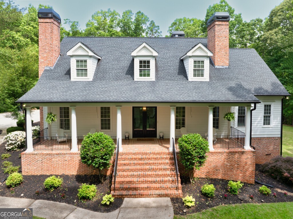 5588 Rhododendron Trail