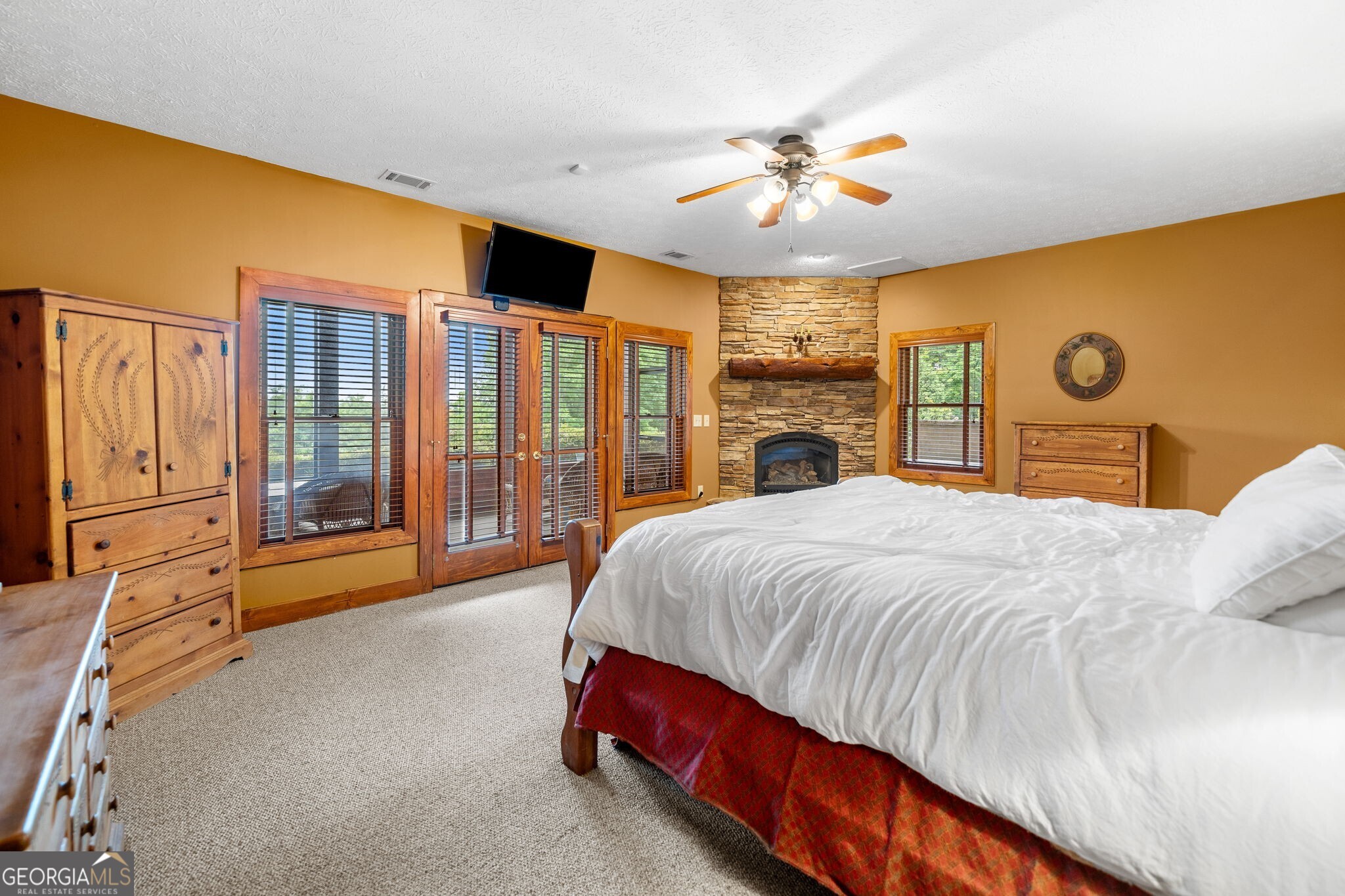 1158 Scenic Mountain View Road