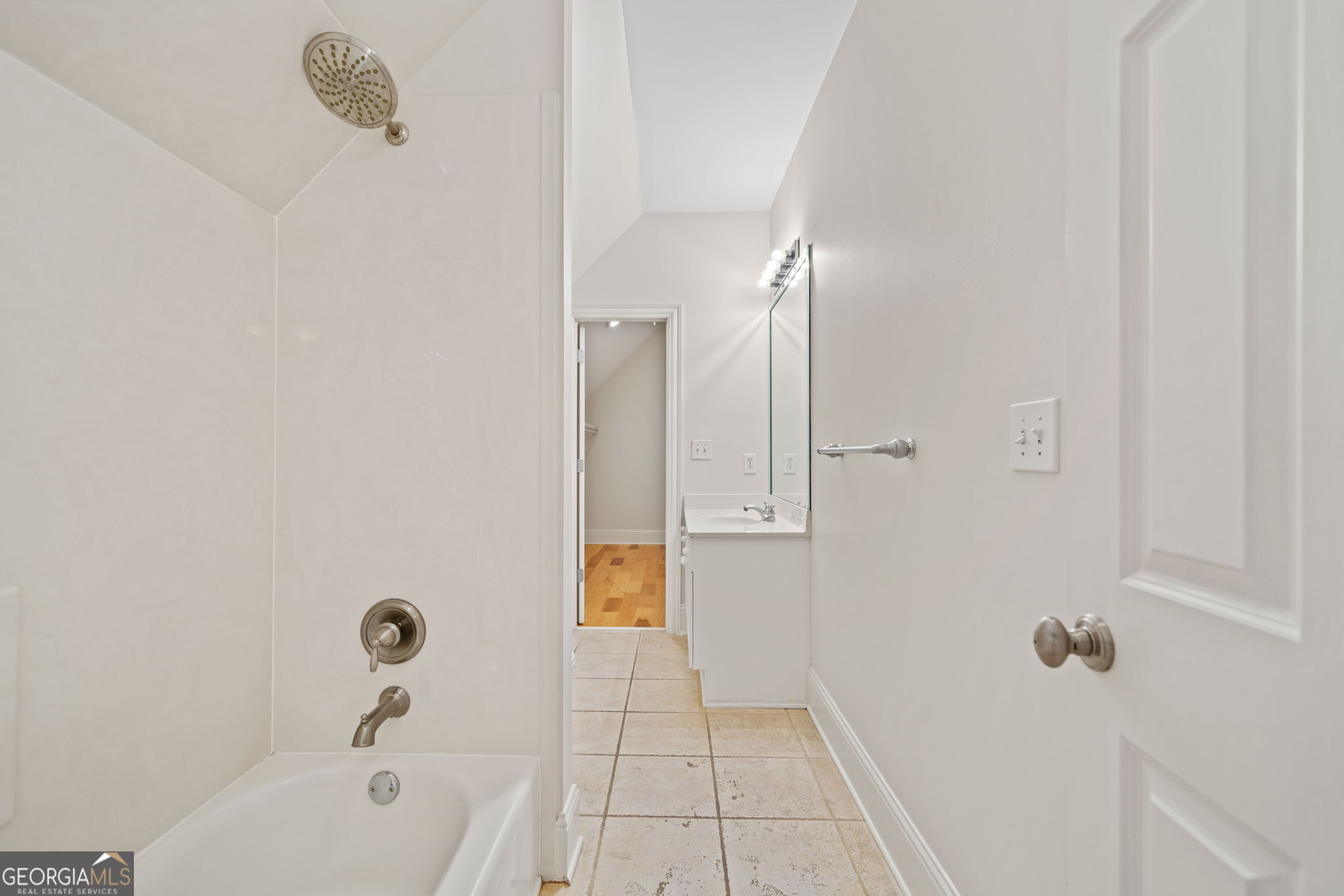 3770 Riverly Trace