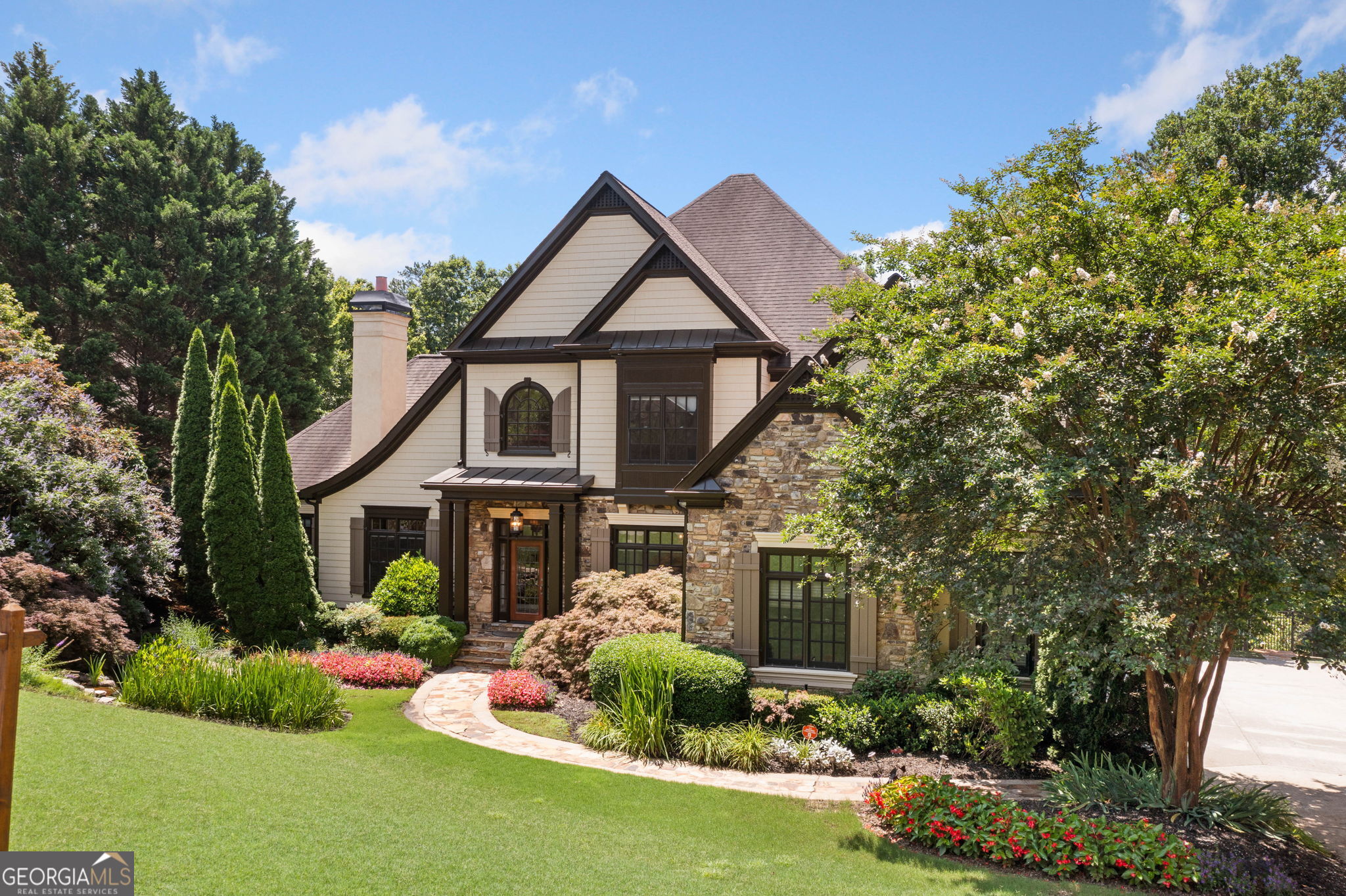 3770 Riverly Trace
