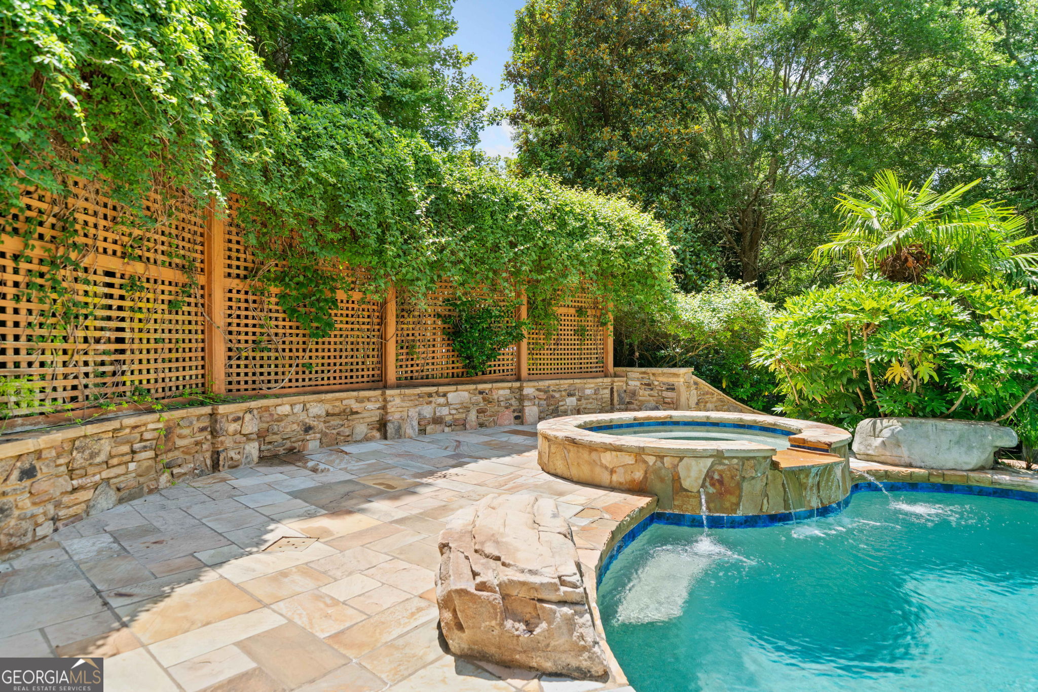 3770 Riverly Trace