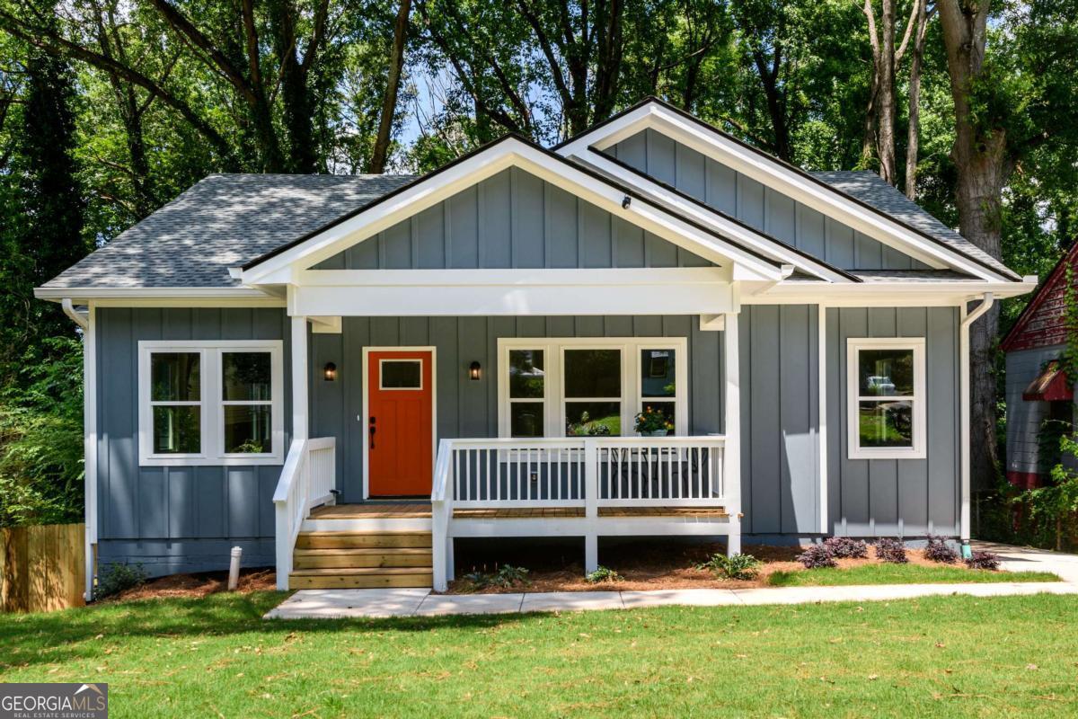 387 Hillside Drive SW