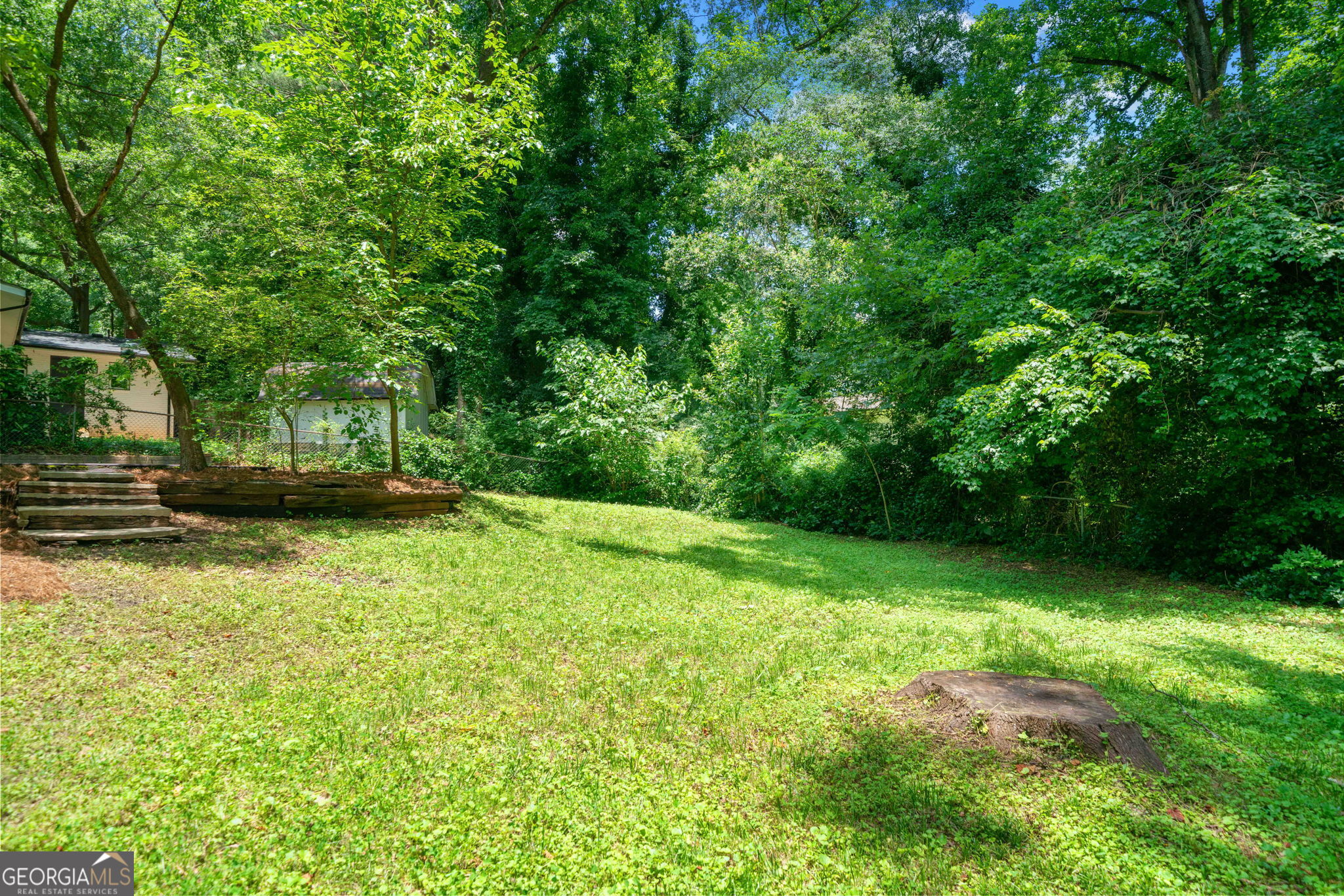 481 MEADOWBROOK Drive SE