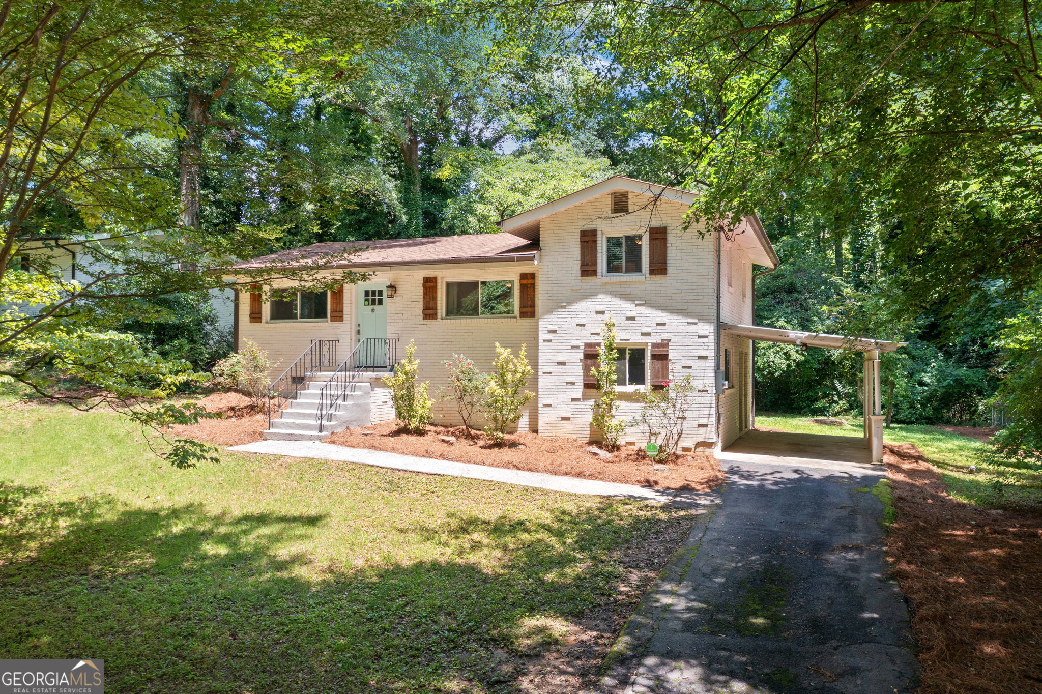 481 MEADOWBROOK Drive SE