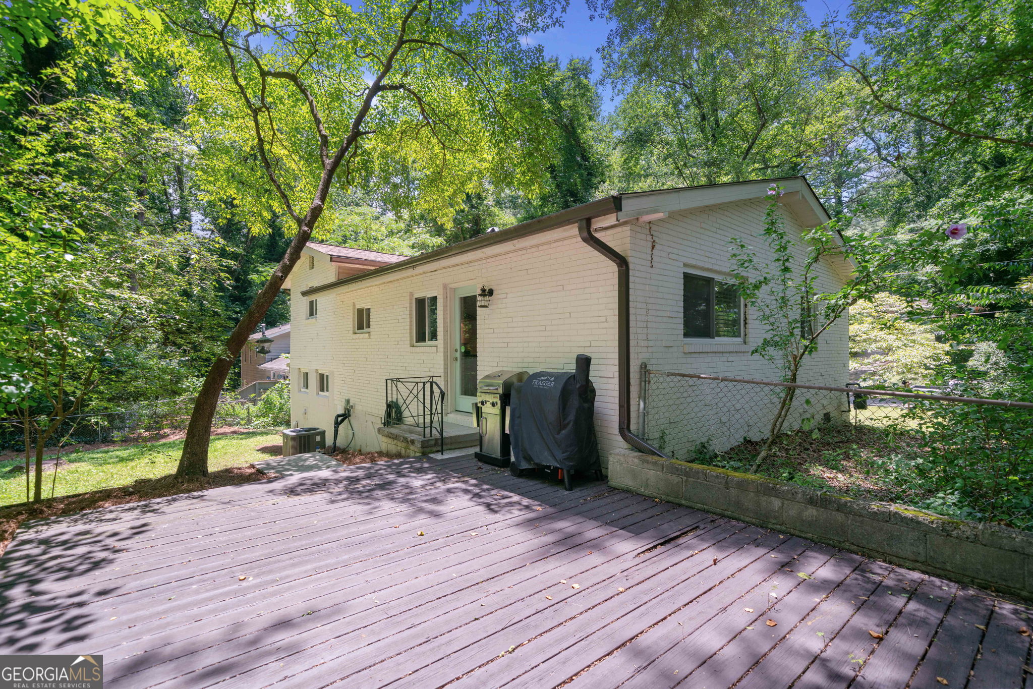 481 MEADOWBROOK Drive SE