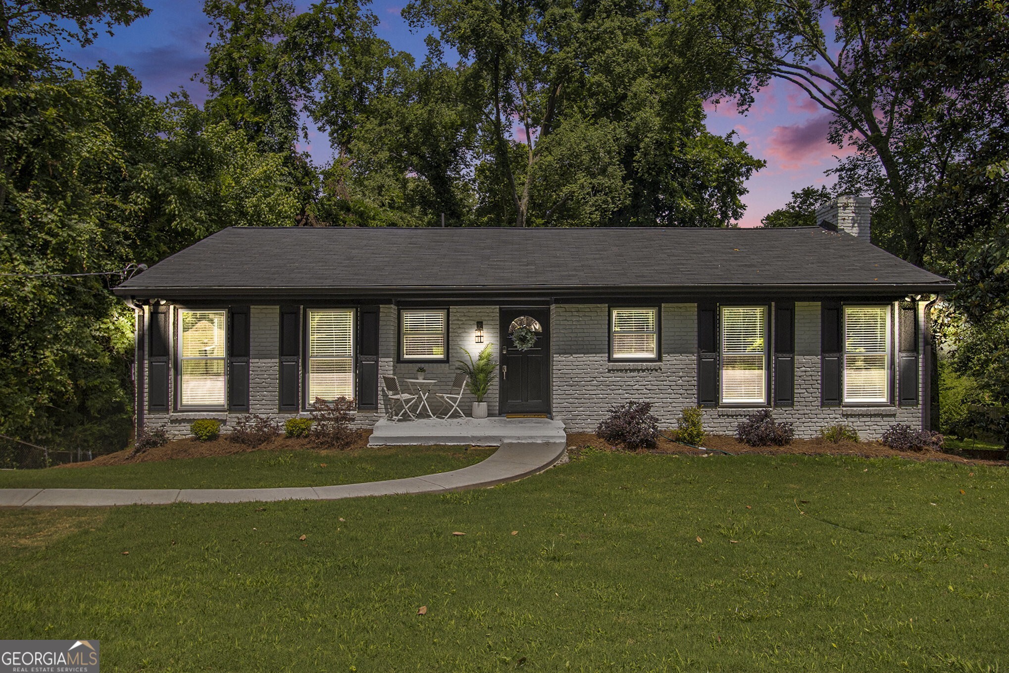 2358 Armand Road NE