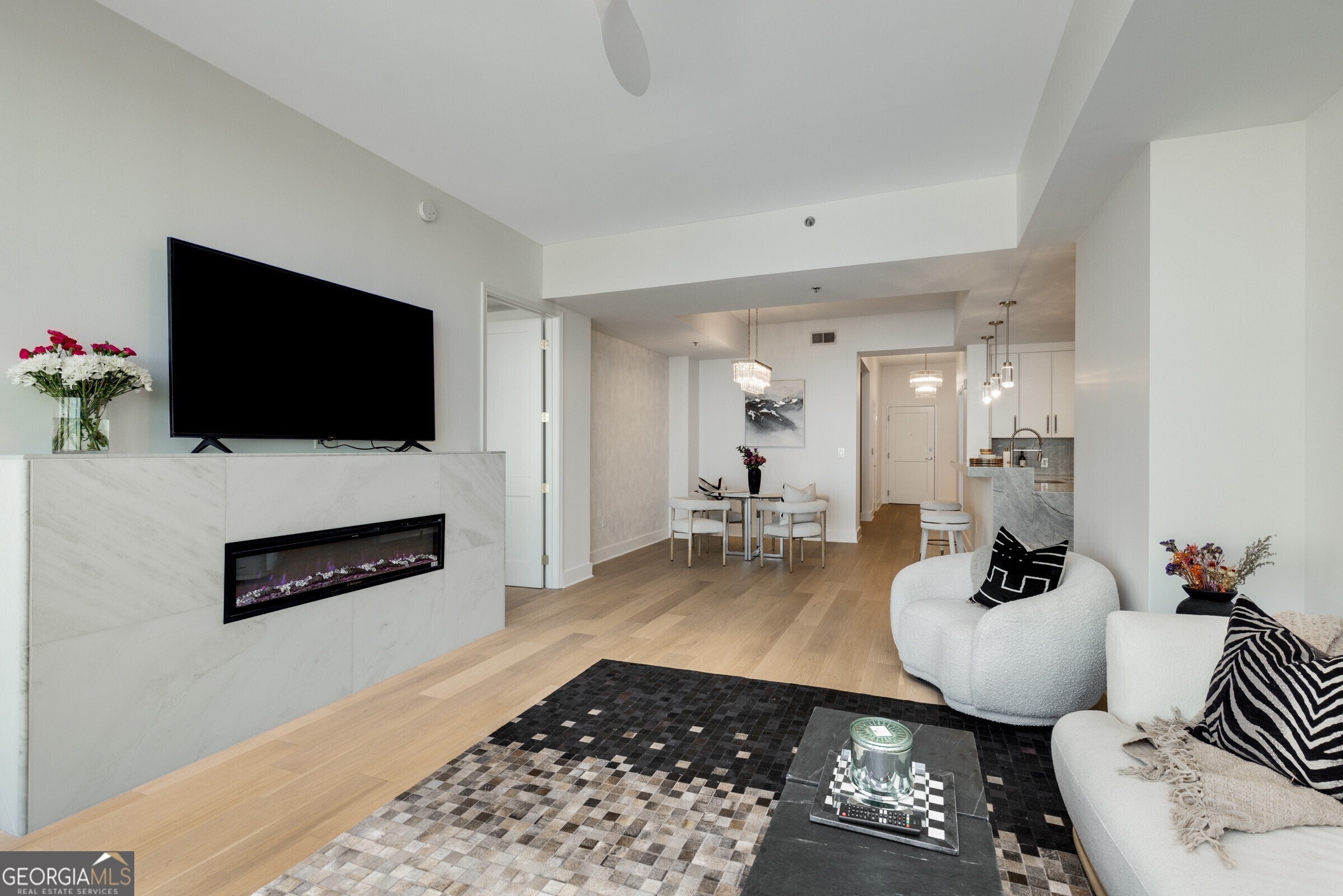 2795 Peachtree Road # 1305
