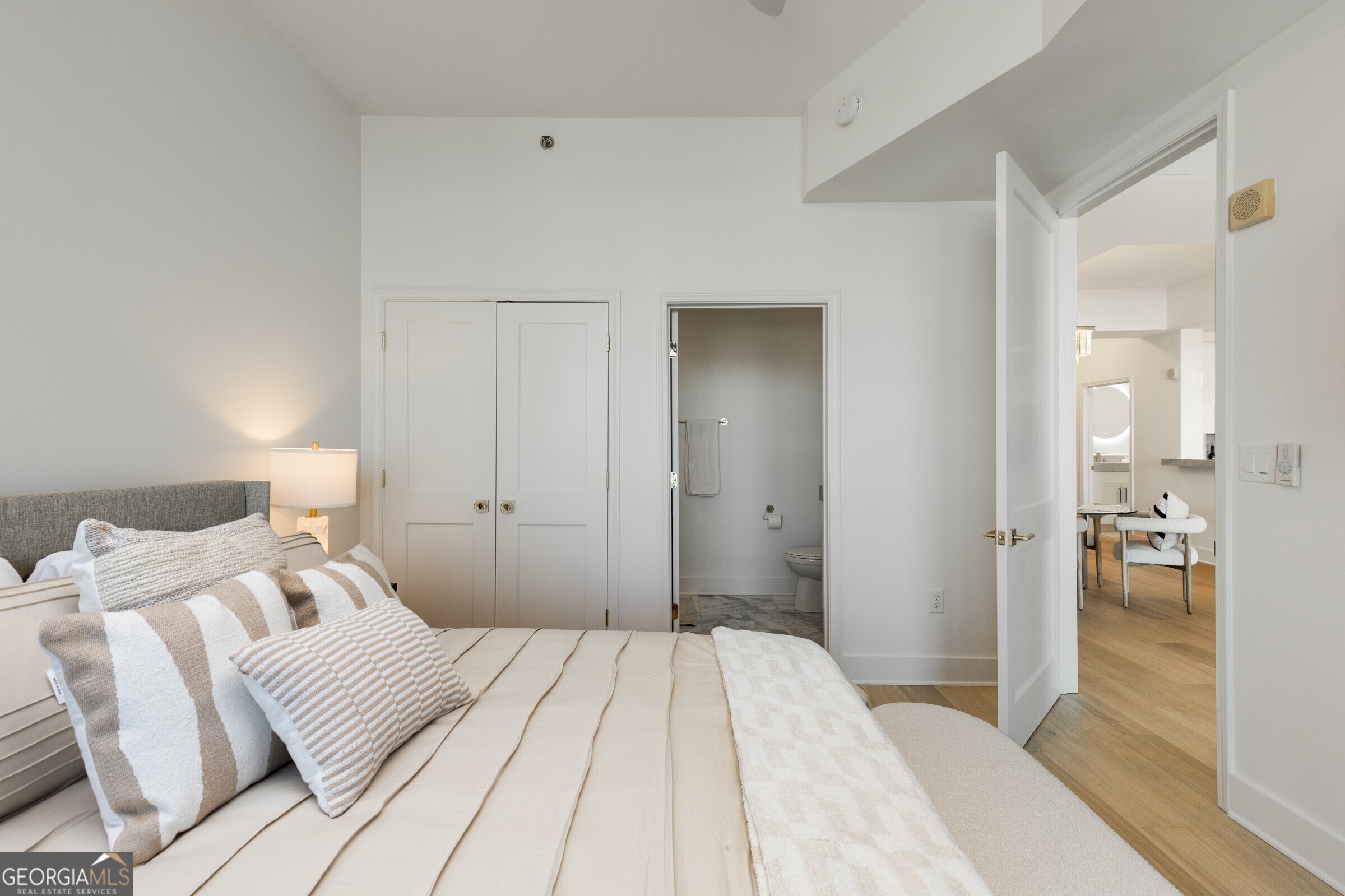 2795 Peachtree Road # 1305
