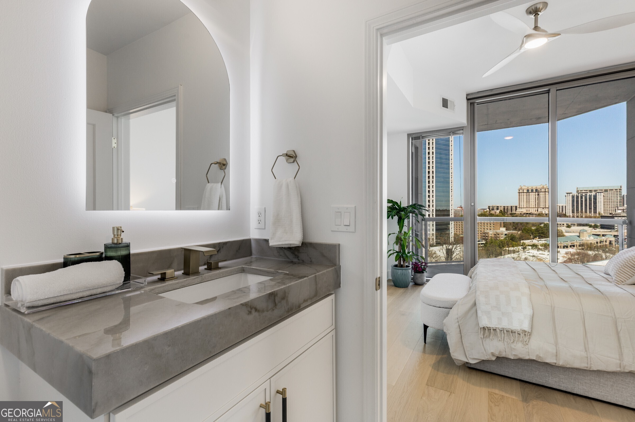 2795 Peachtree Road # 1305