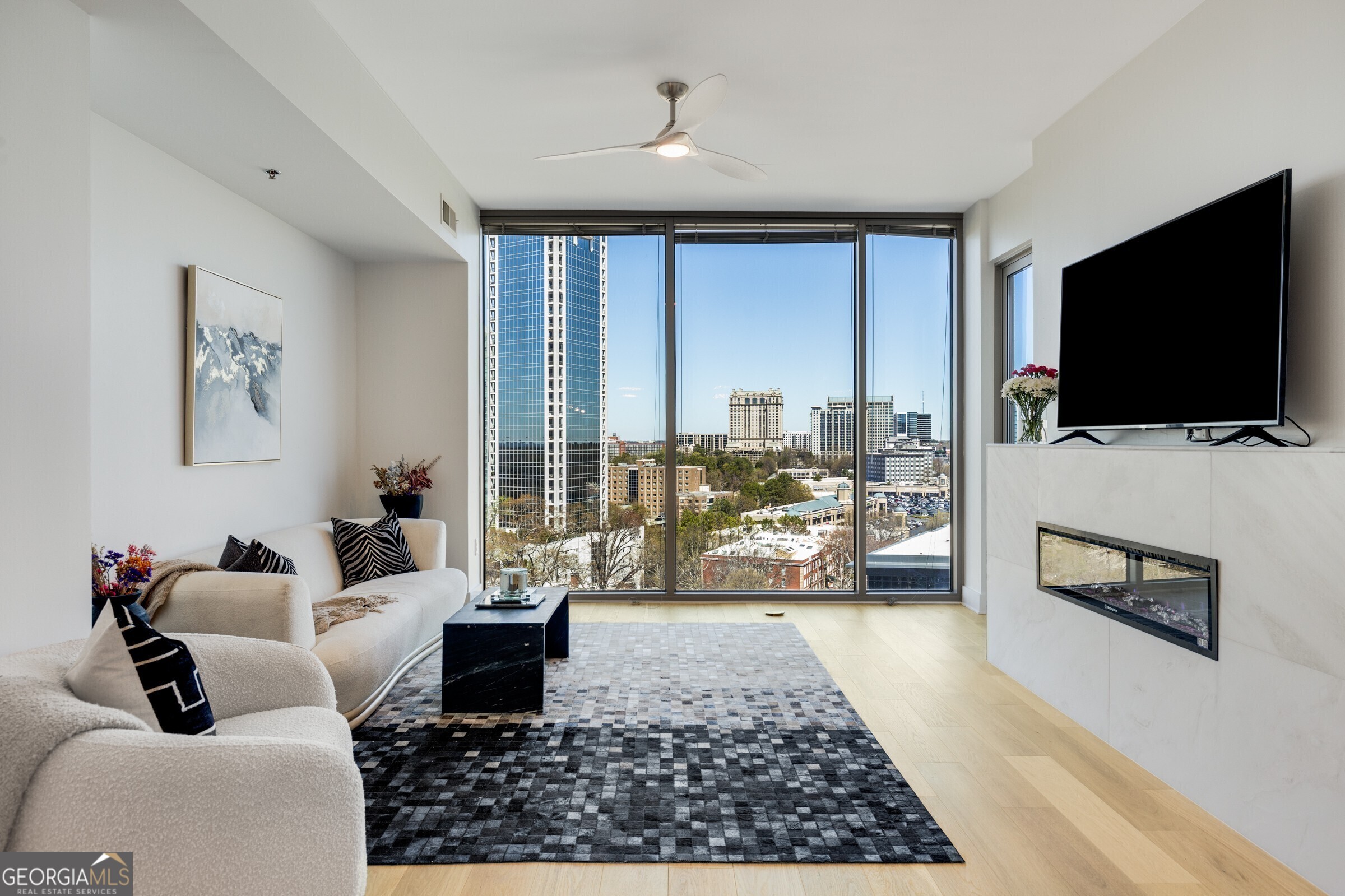 2795 Peachtree Road # 1305