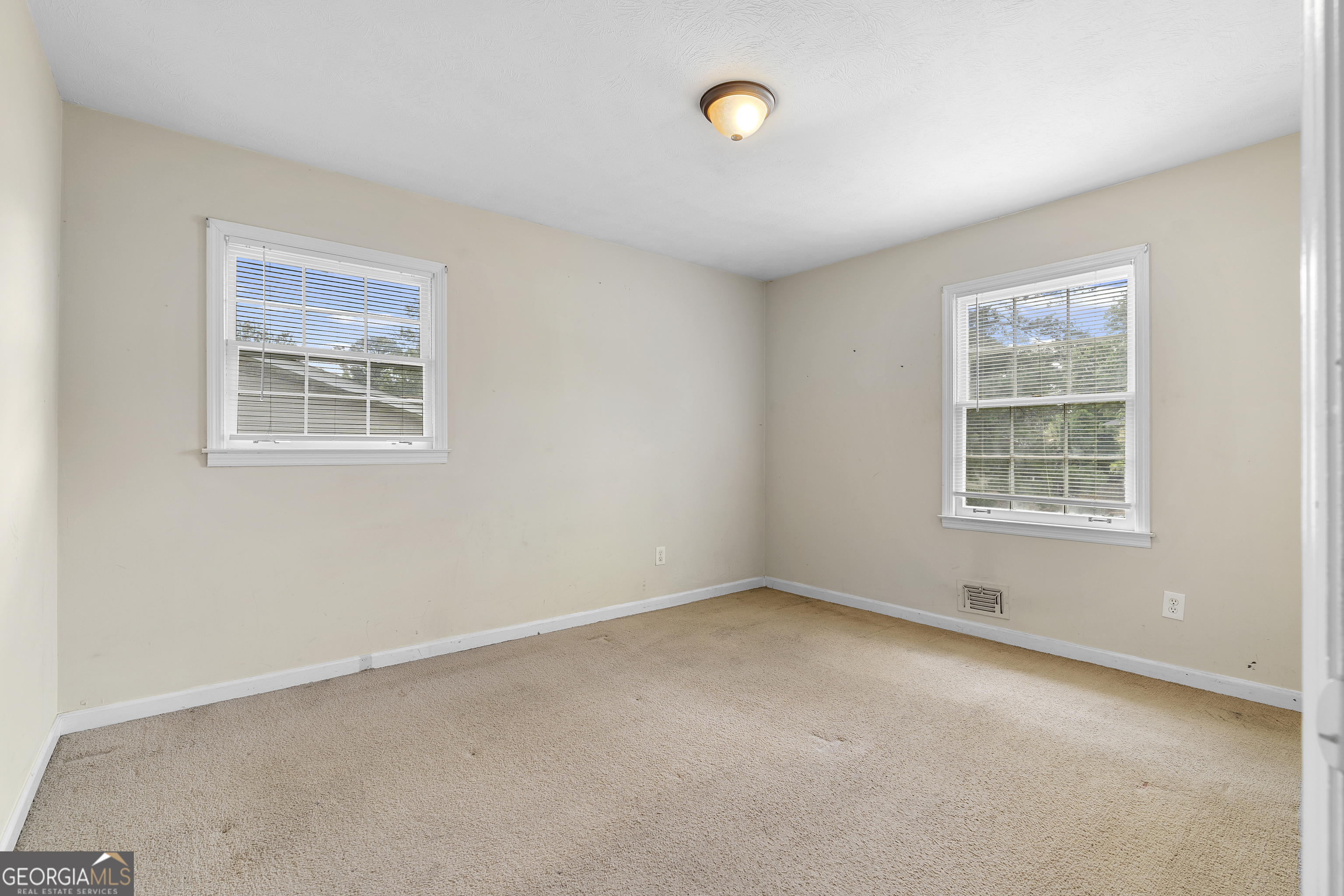 2135 Knighton Drive