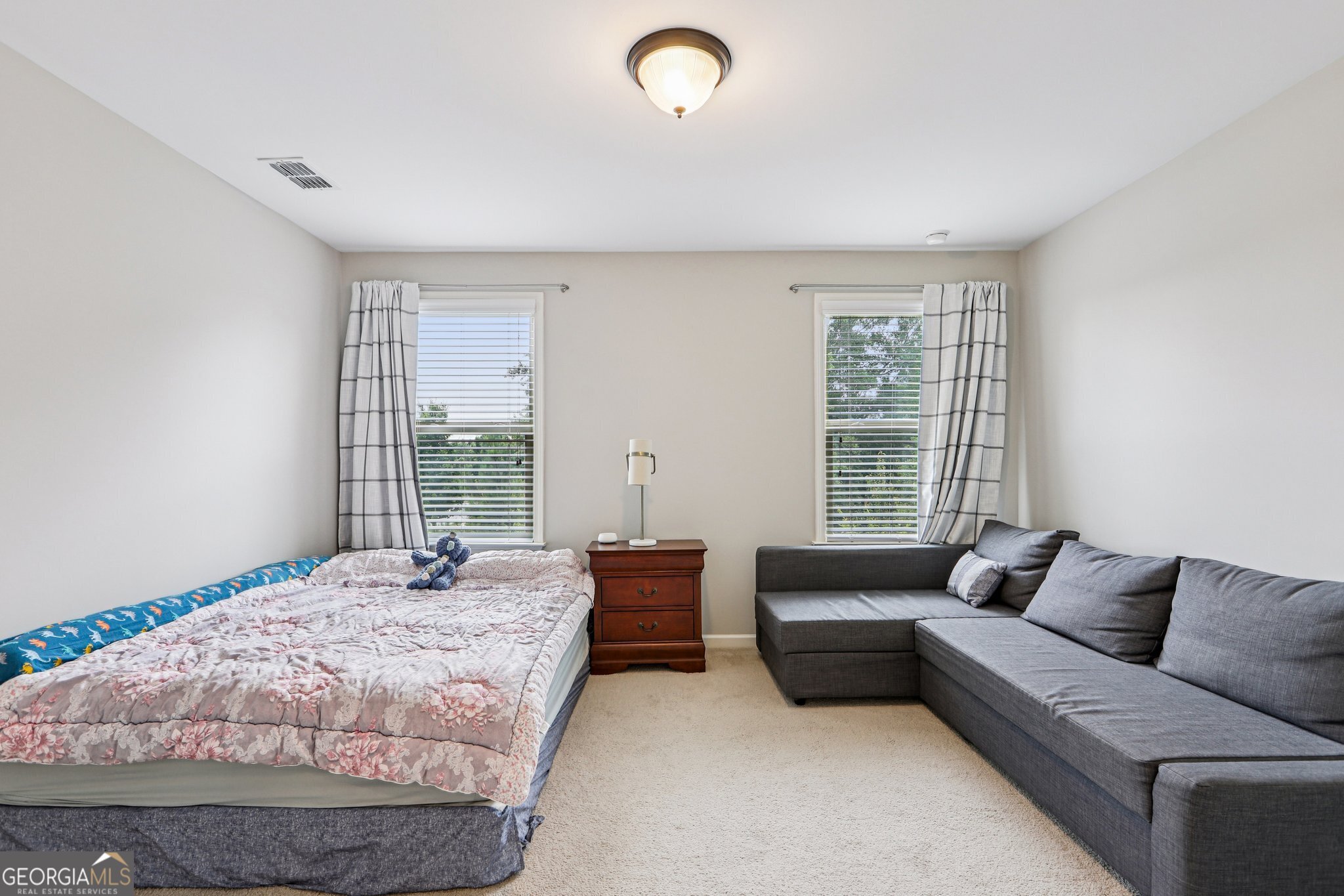 8215 Harlond Way