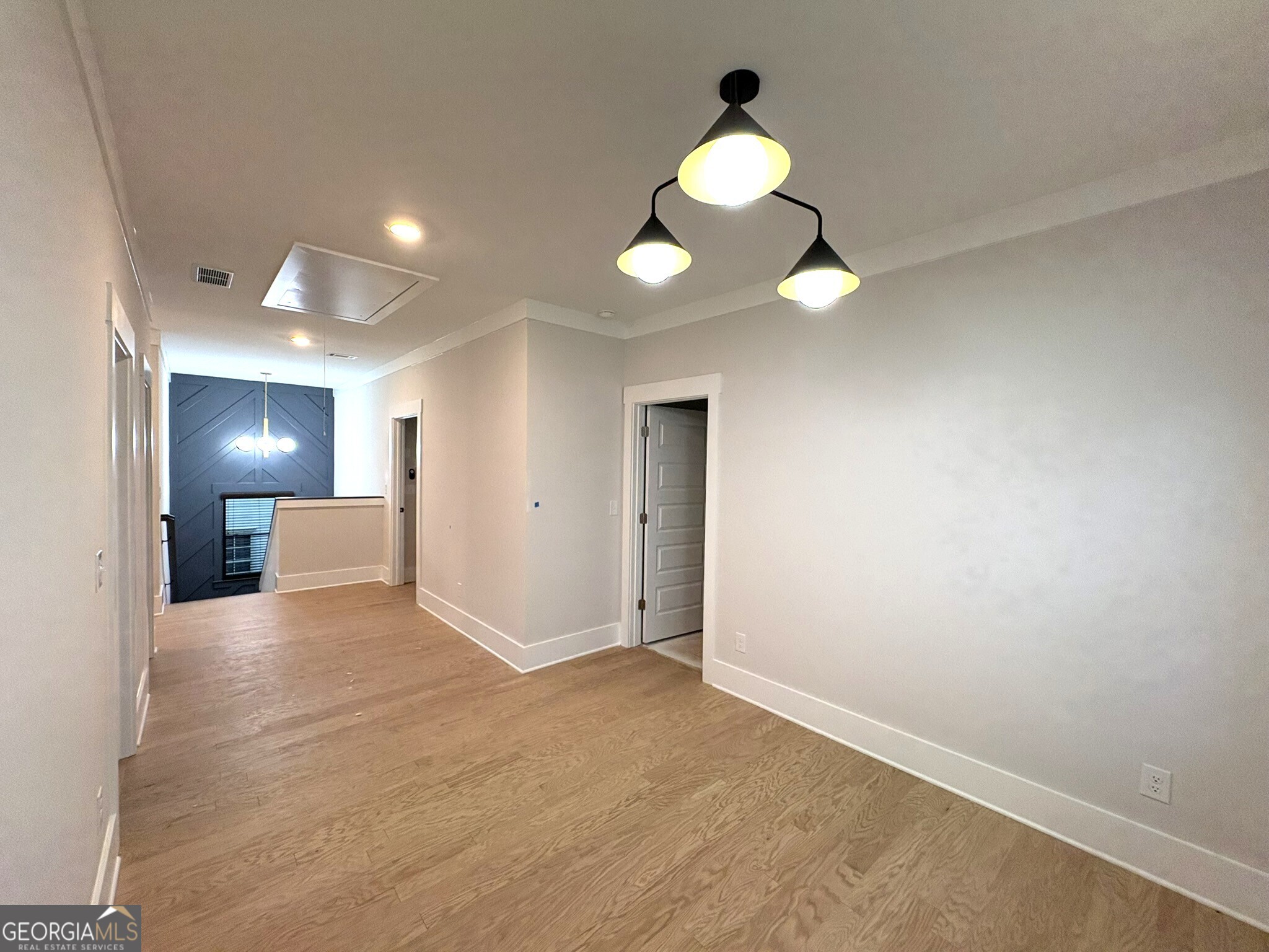 511 Casanova Street SE