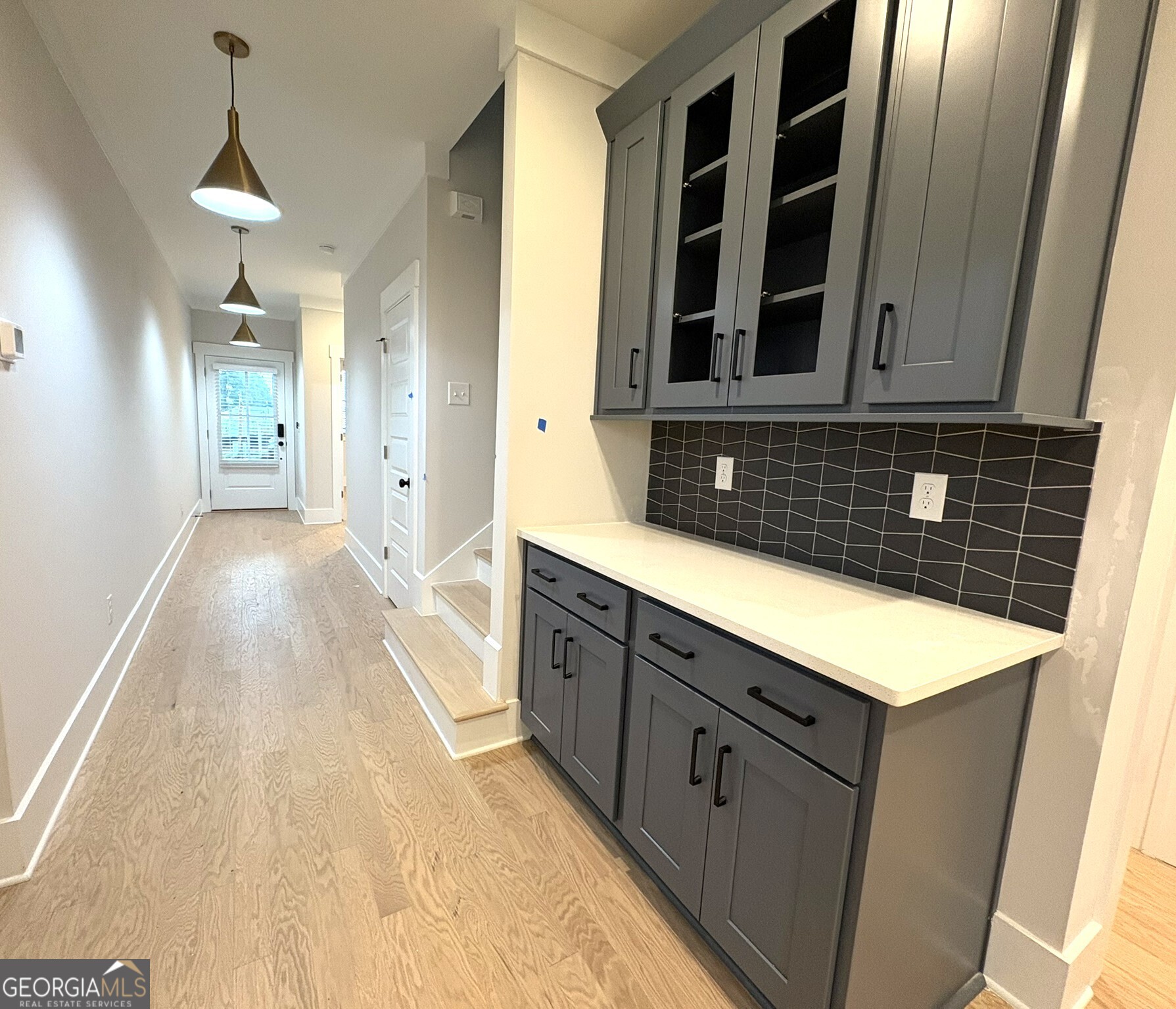 511 Casanova Street SE