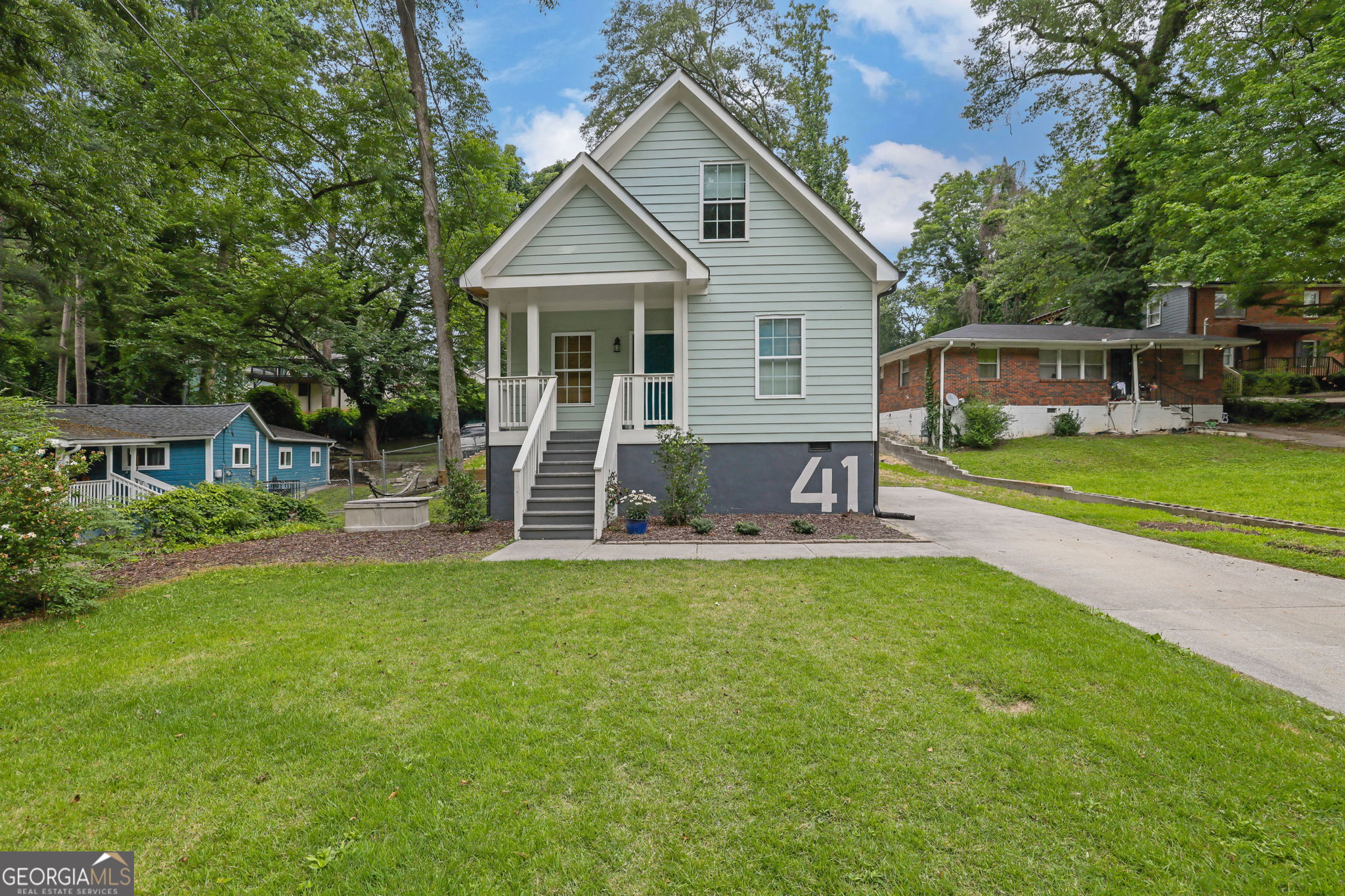 41 Spring Lane NW