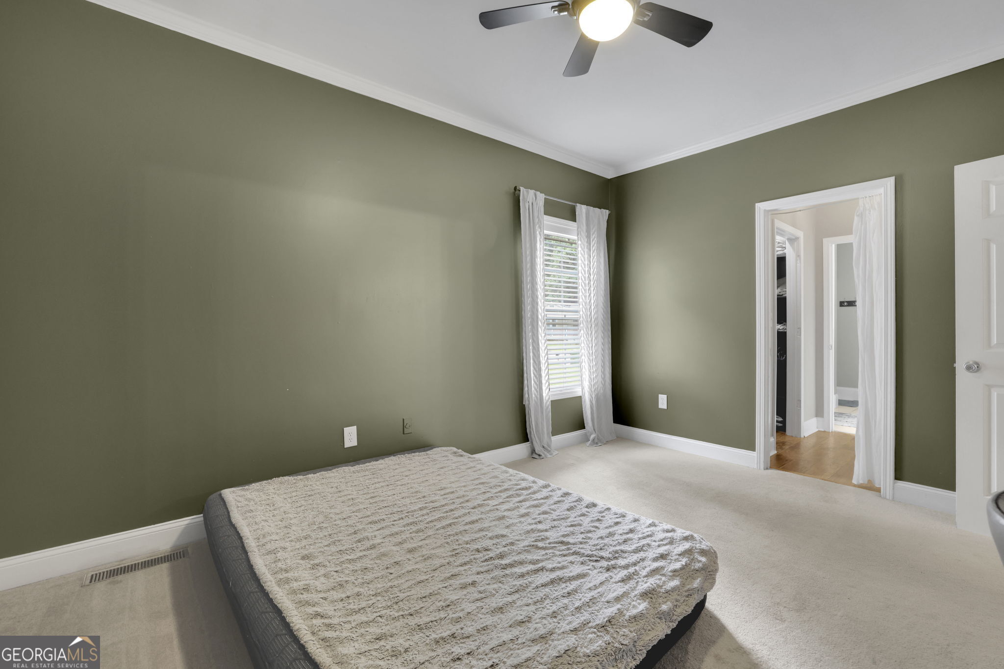 41 Spring Lane NW
