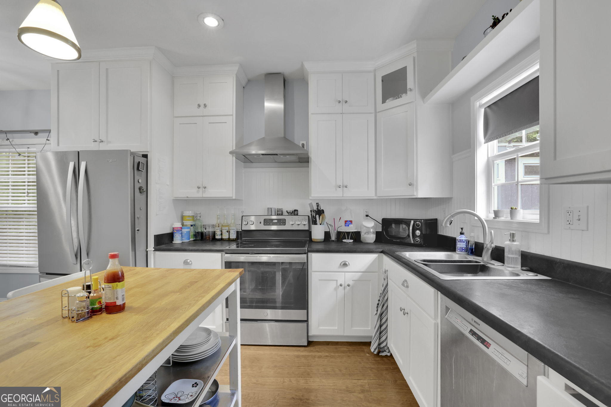 41 Spring Lane NW