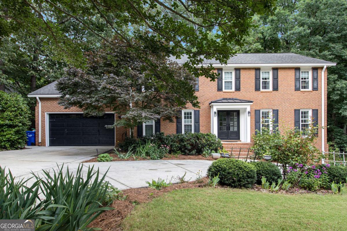 1379 Cambridge Court NE