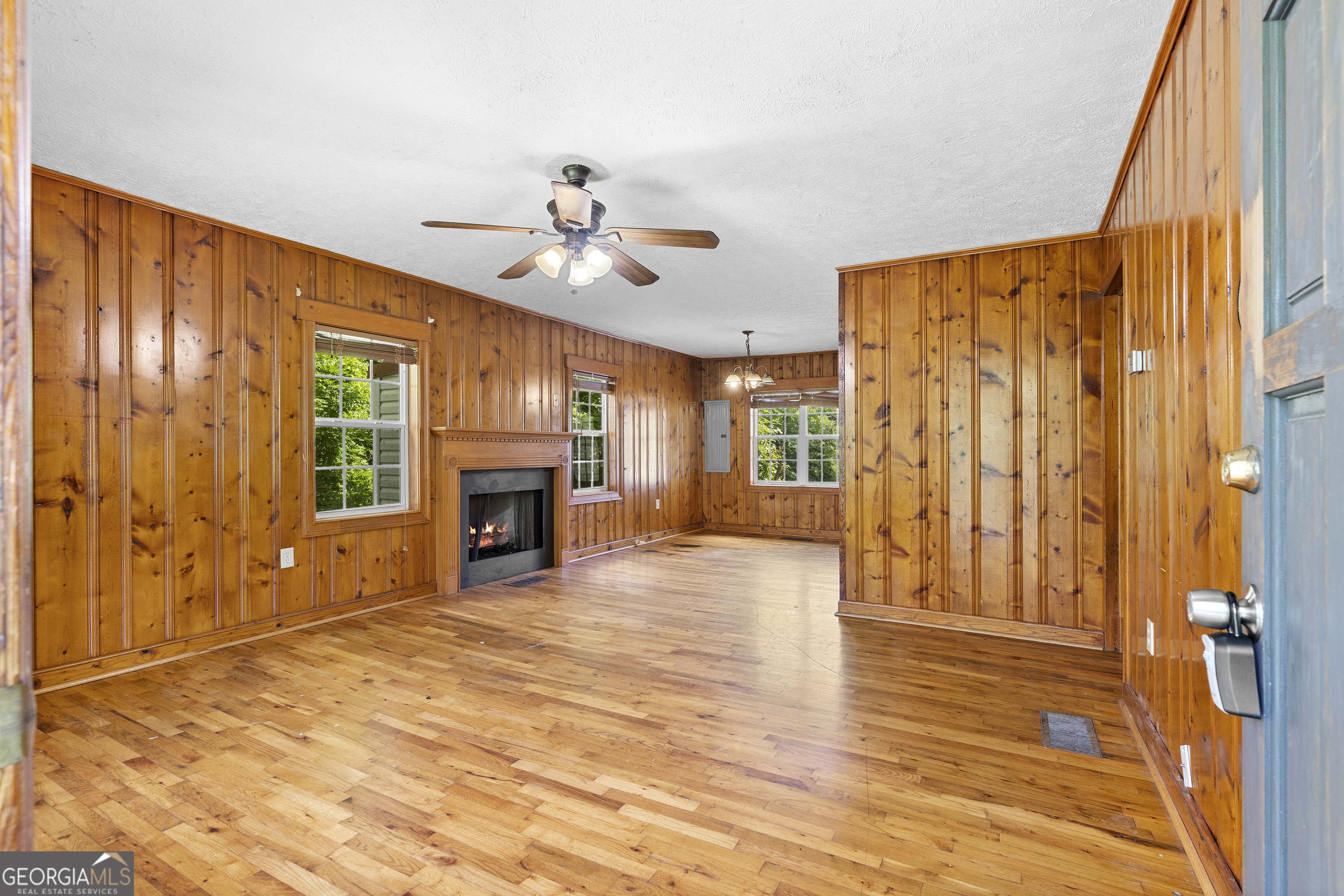 97 Foxwood Trail