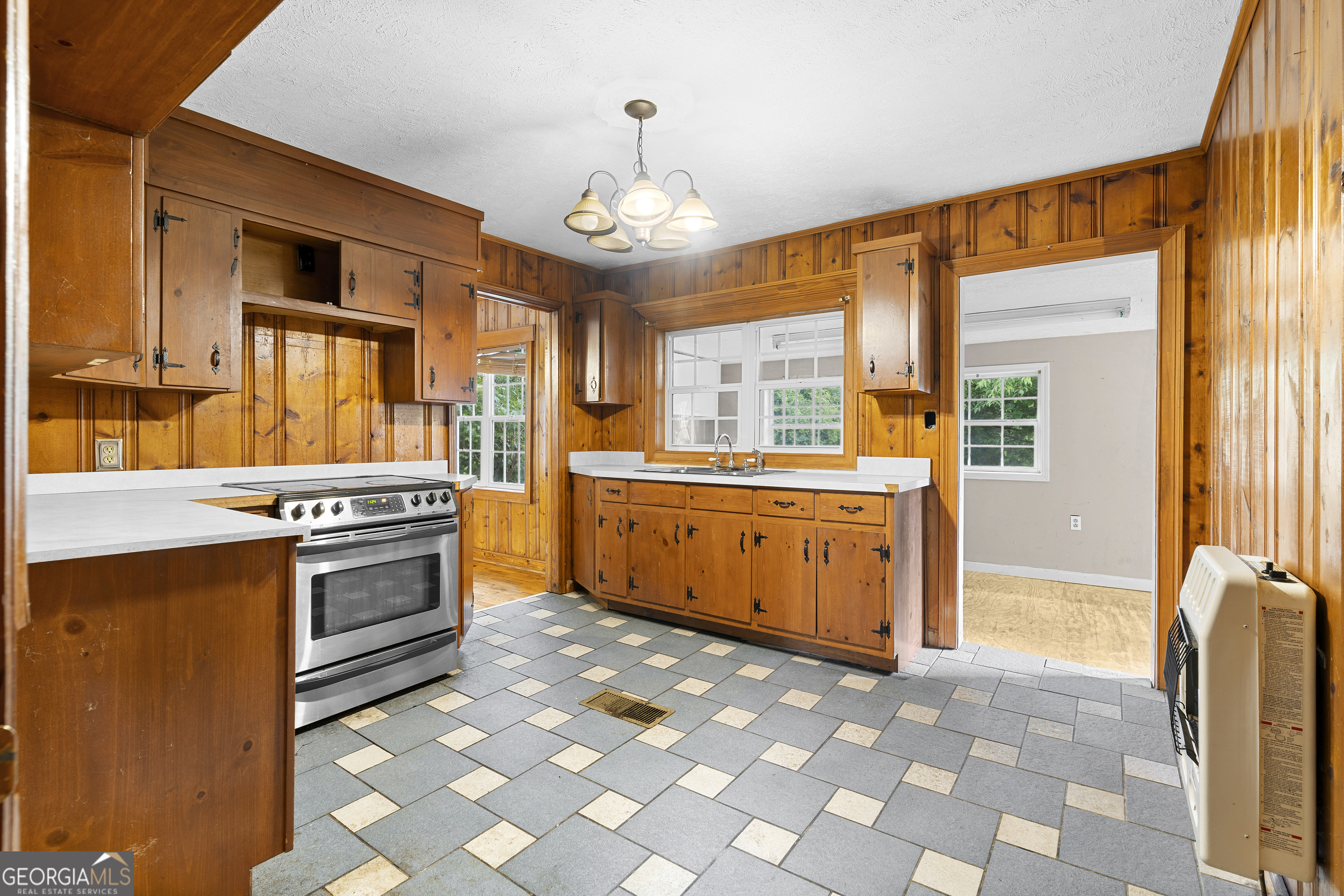 97 Foxwood Trail