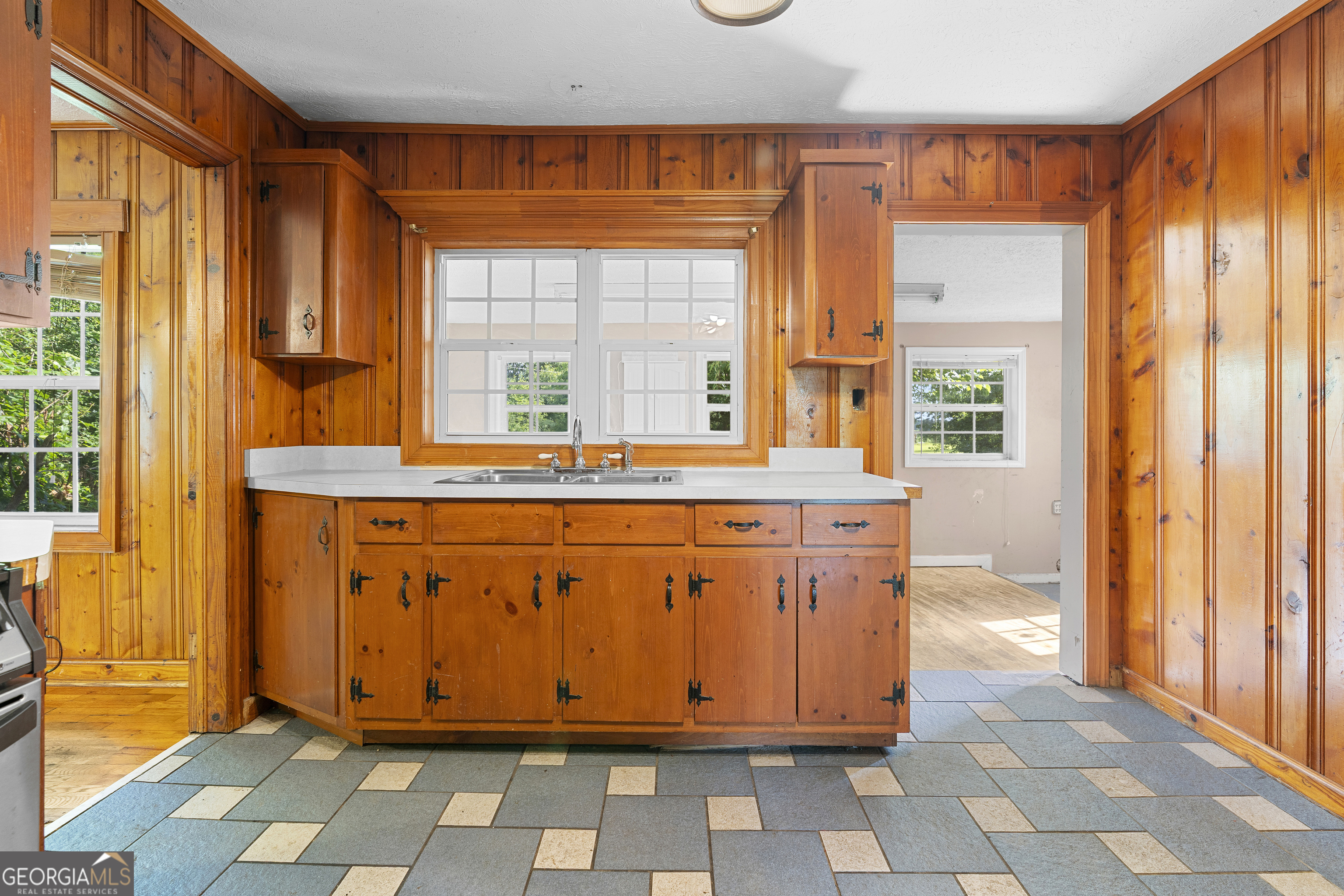 97 Foxwood Trail