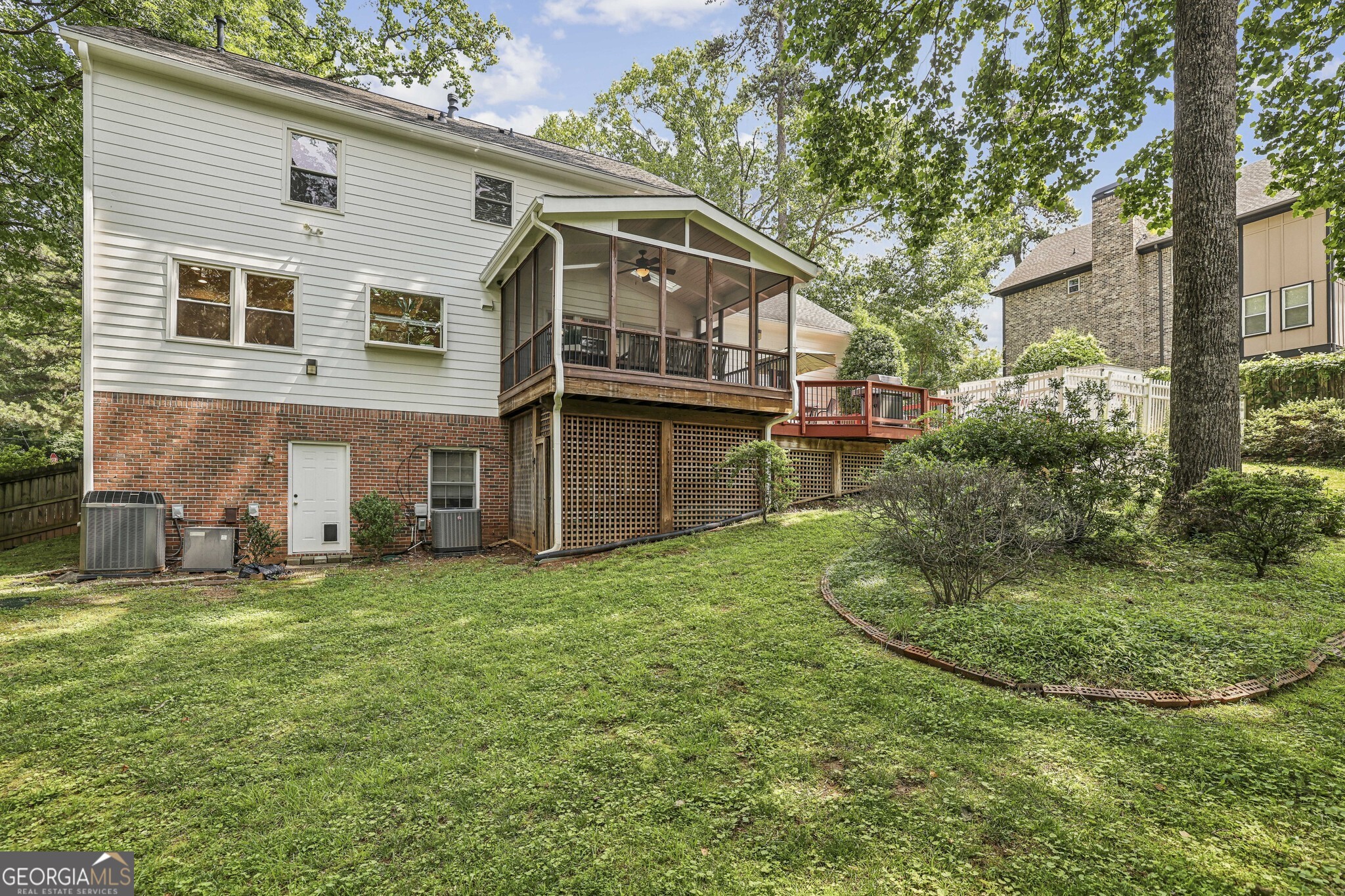 1151 Roxboro Cove NE