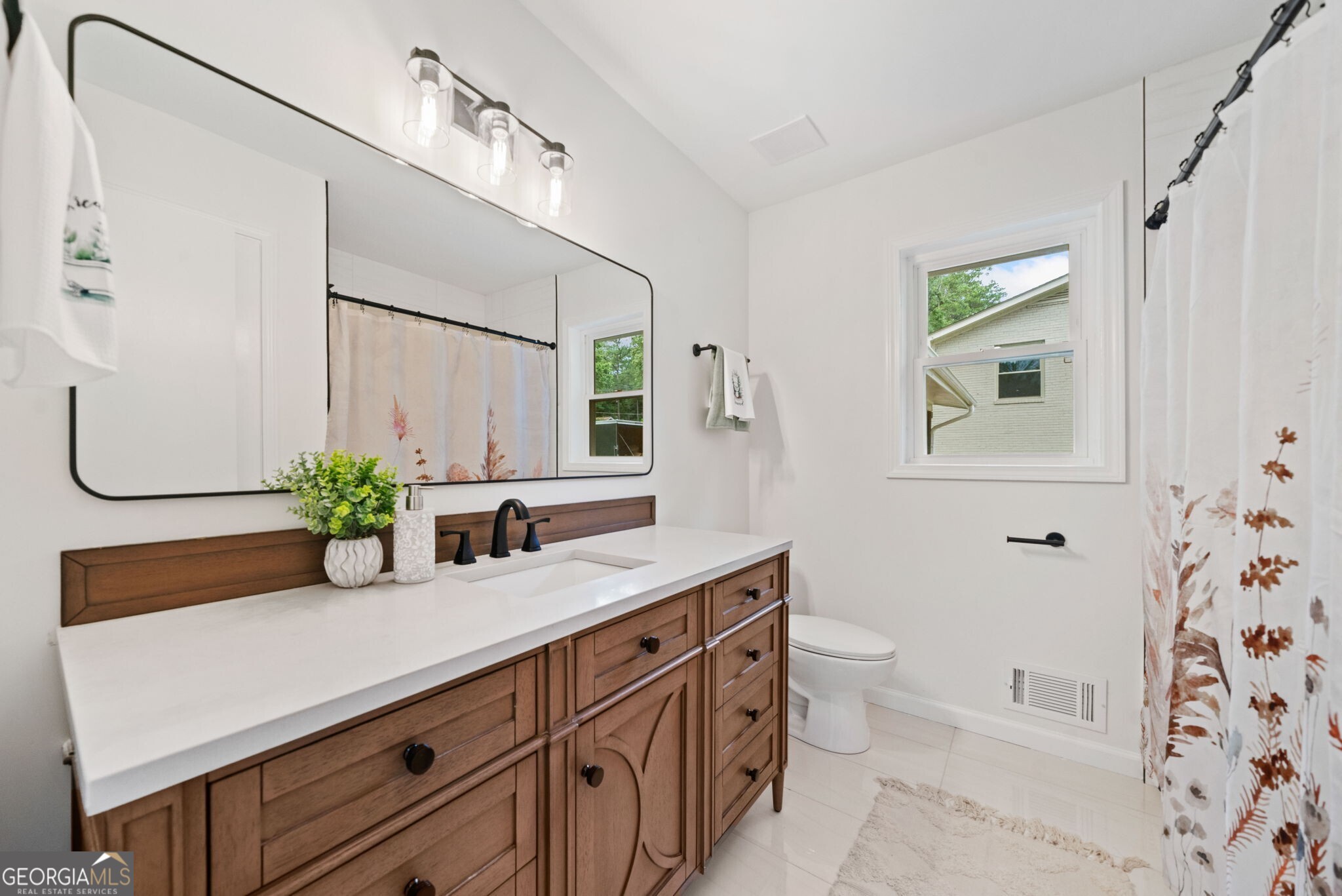 3222 Edgemont Way
