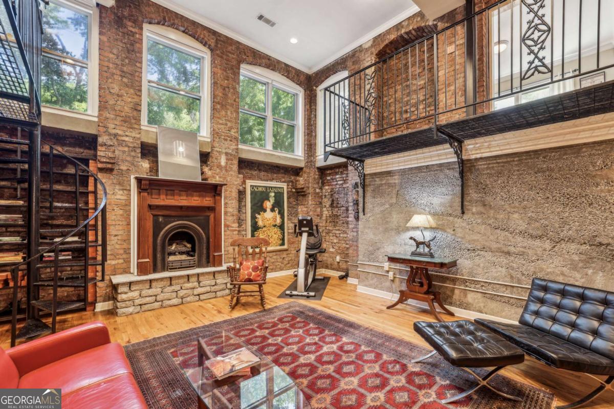 685 Argonne Avenue NE # 15