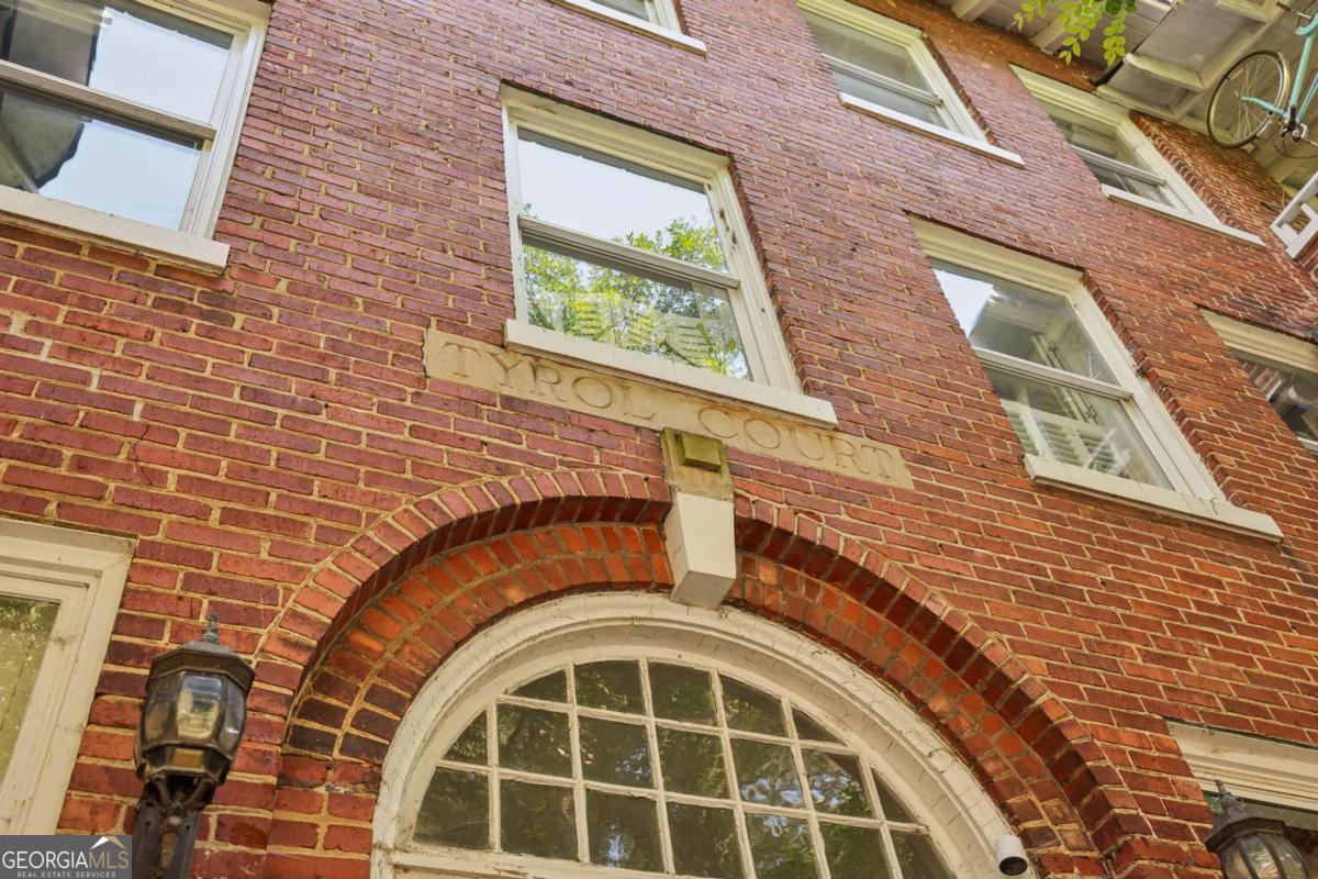 685 Argonne Avenue NE # 15
