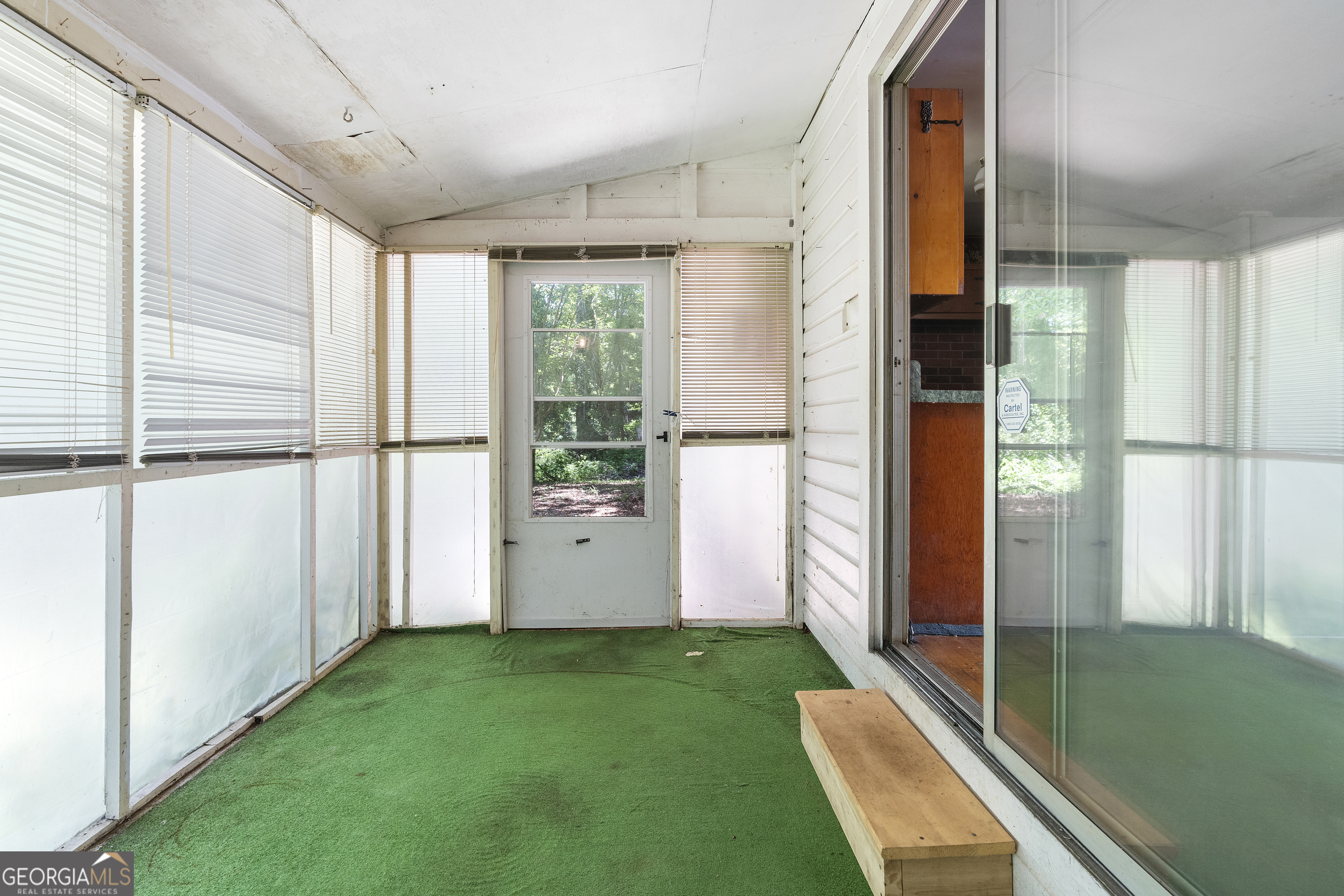 31 Belmont Circle