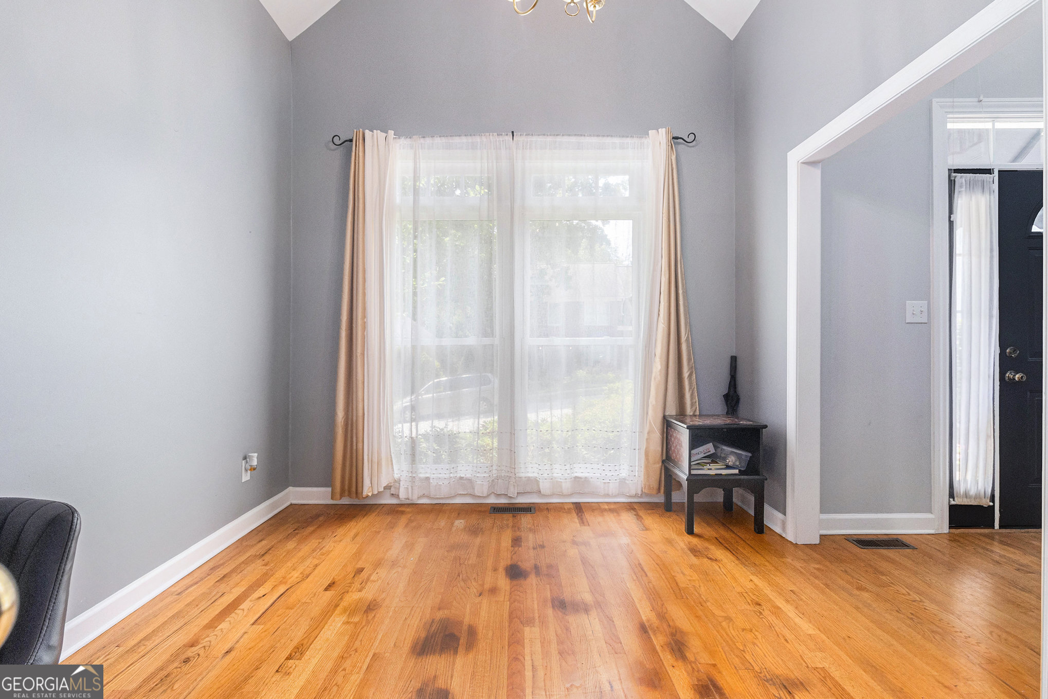 1469 Crescent Walk