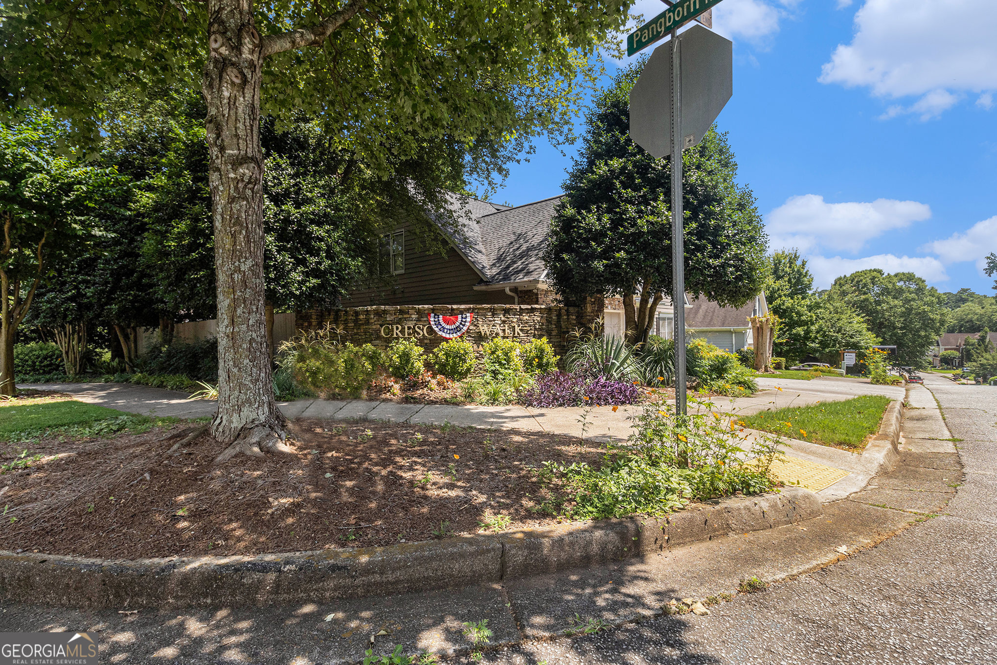 1469 Crescent Walk