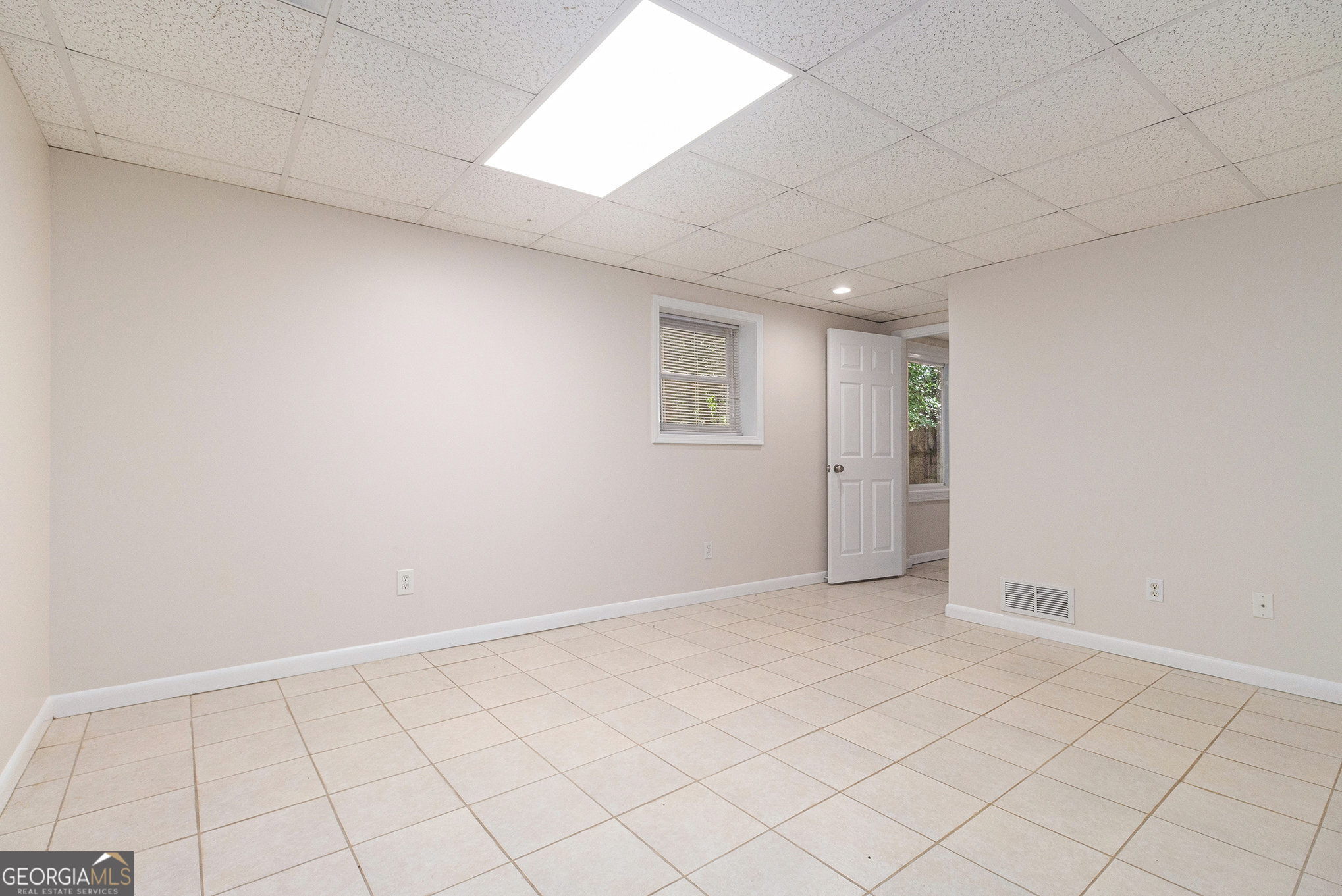 1402 McLendon Drive