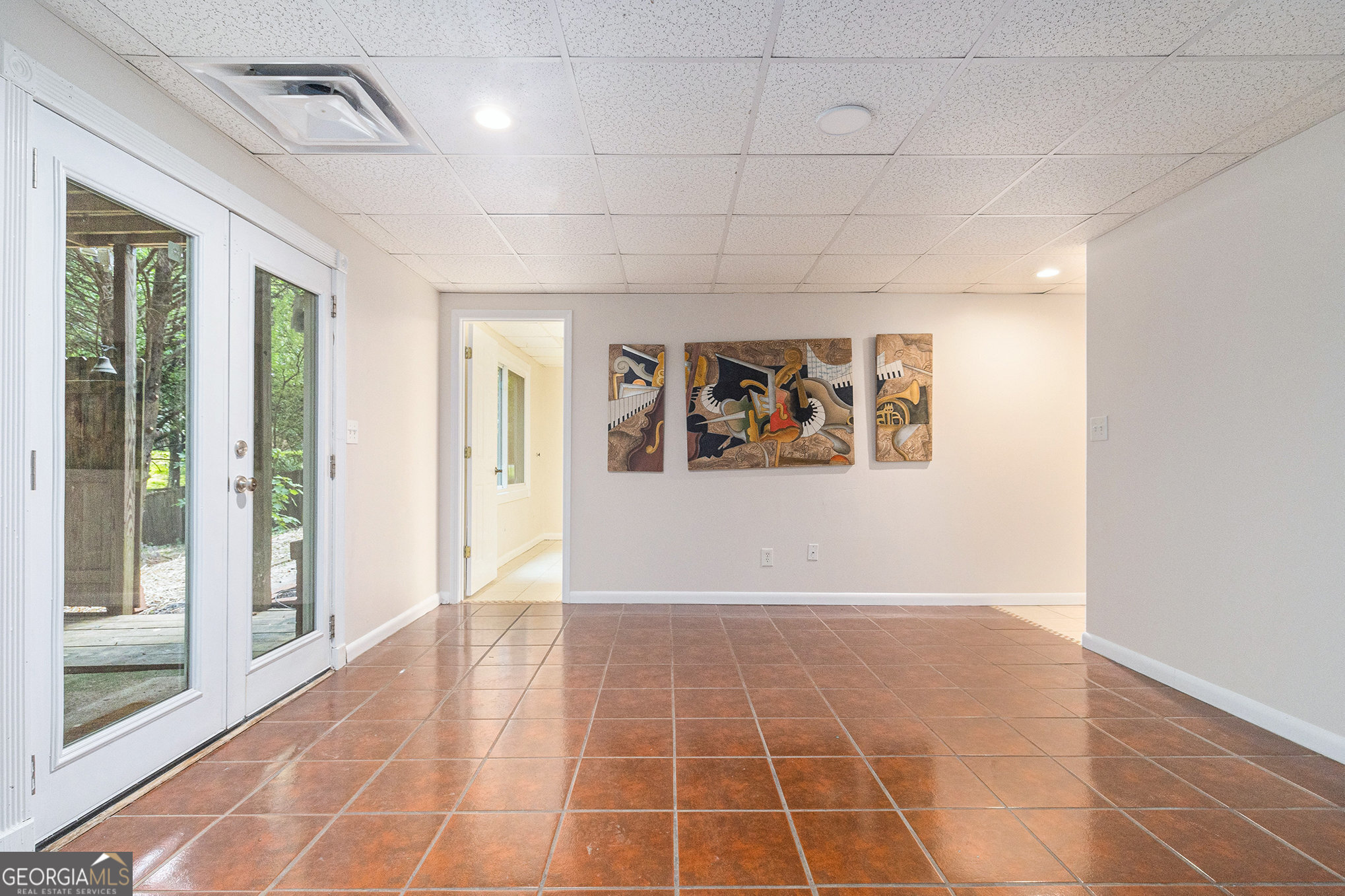1402 McLendon Drive