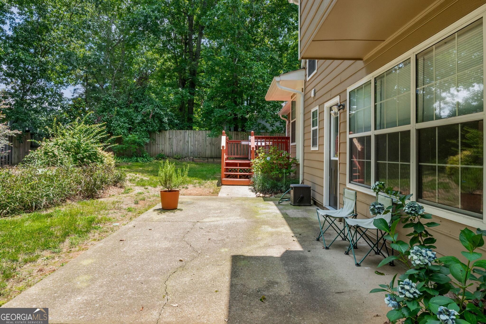 1115 Manor Way NW