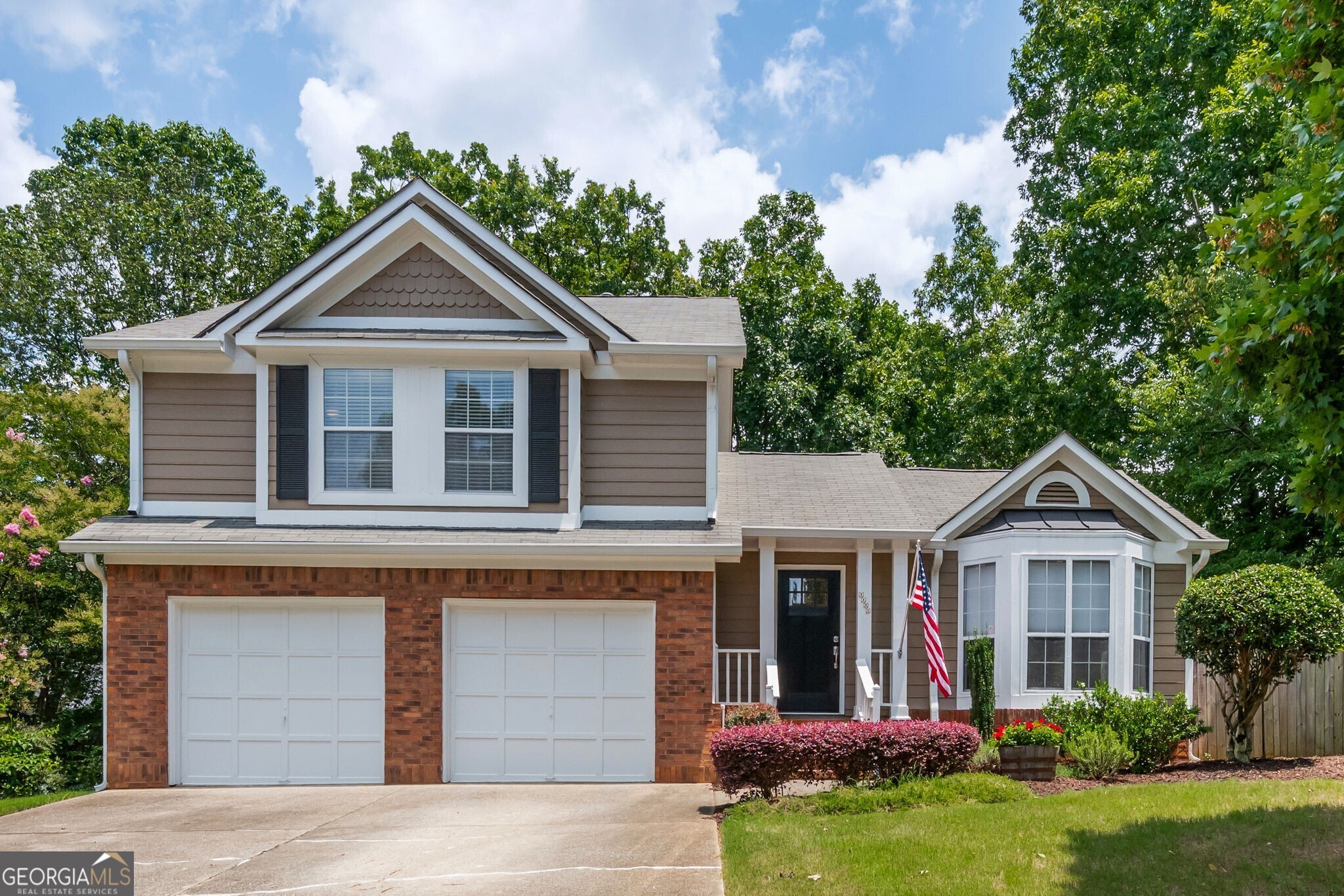 1115 Manor Way NW