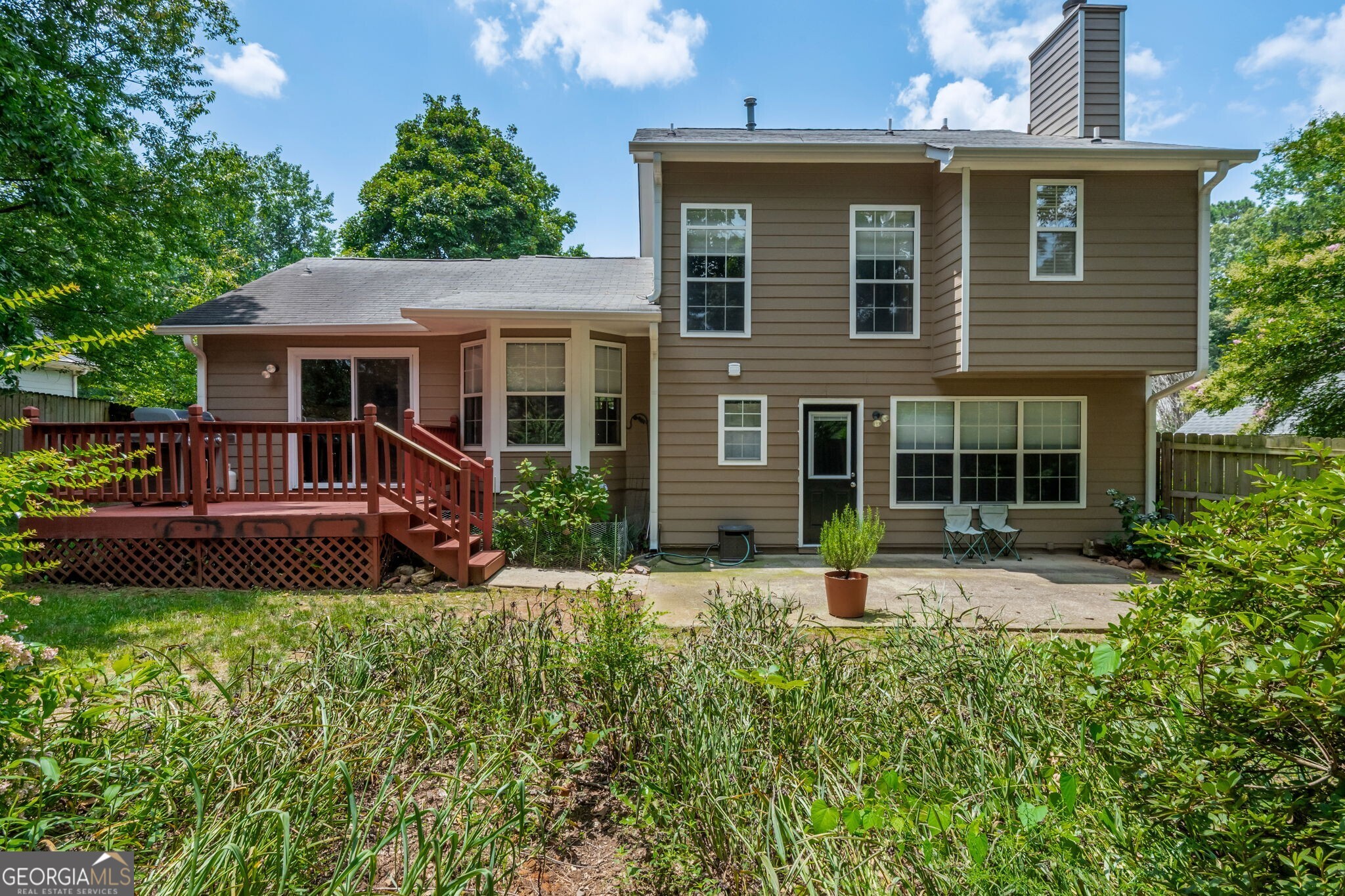 1115 Manor Way NW