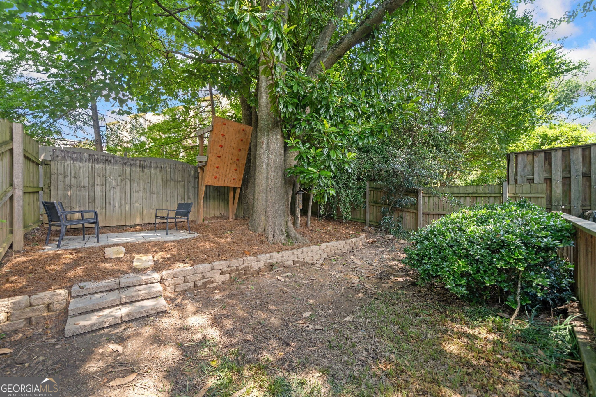 1480 Briaroaks Trail NE