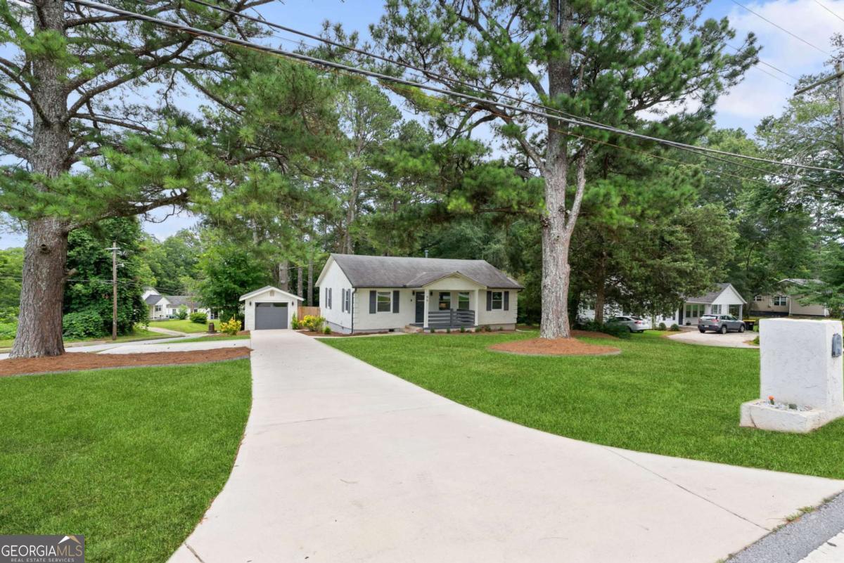 96 Senoia Road
