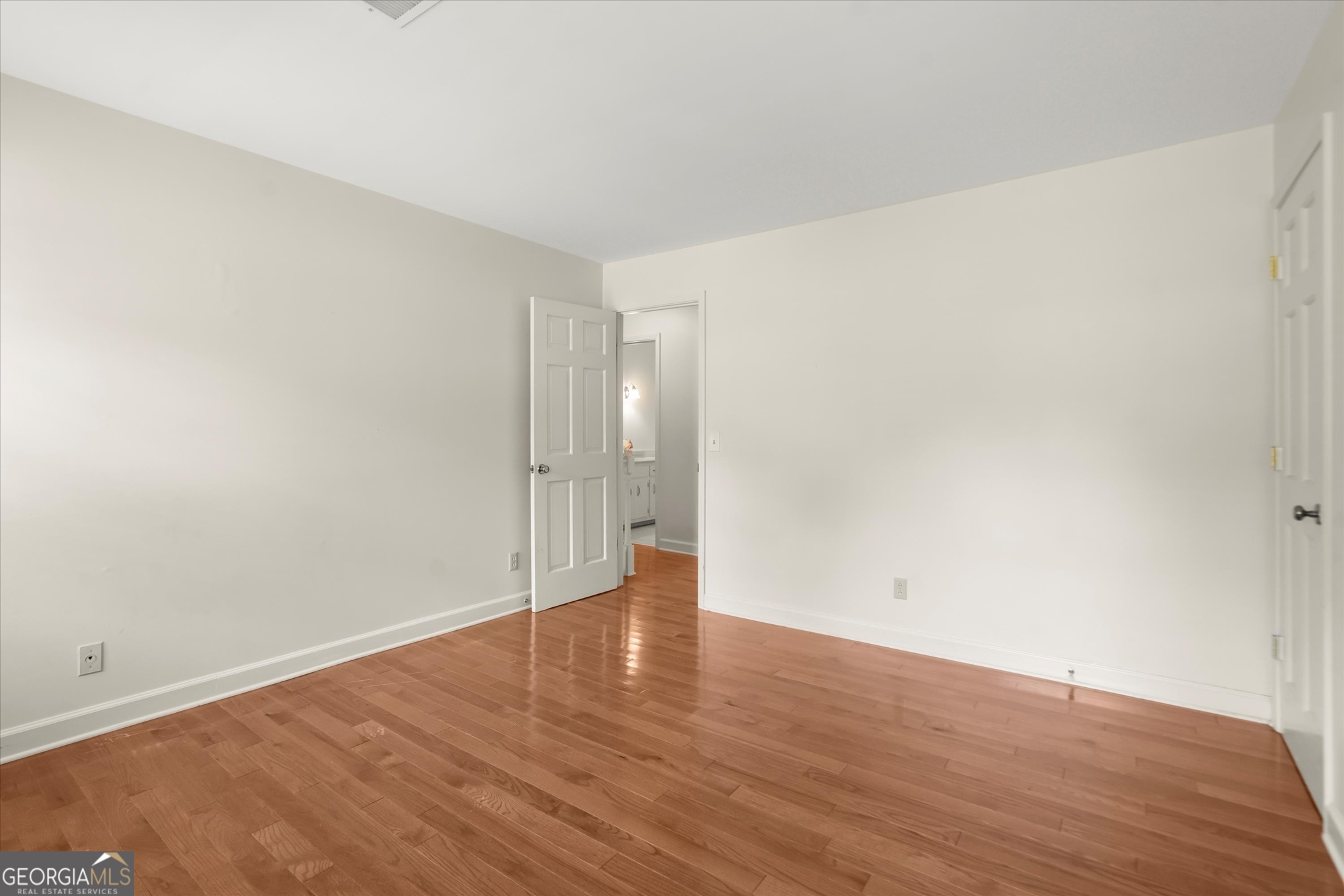 1408 Vernon Ridge Close