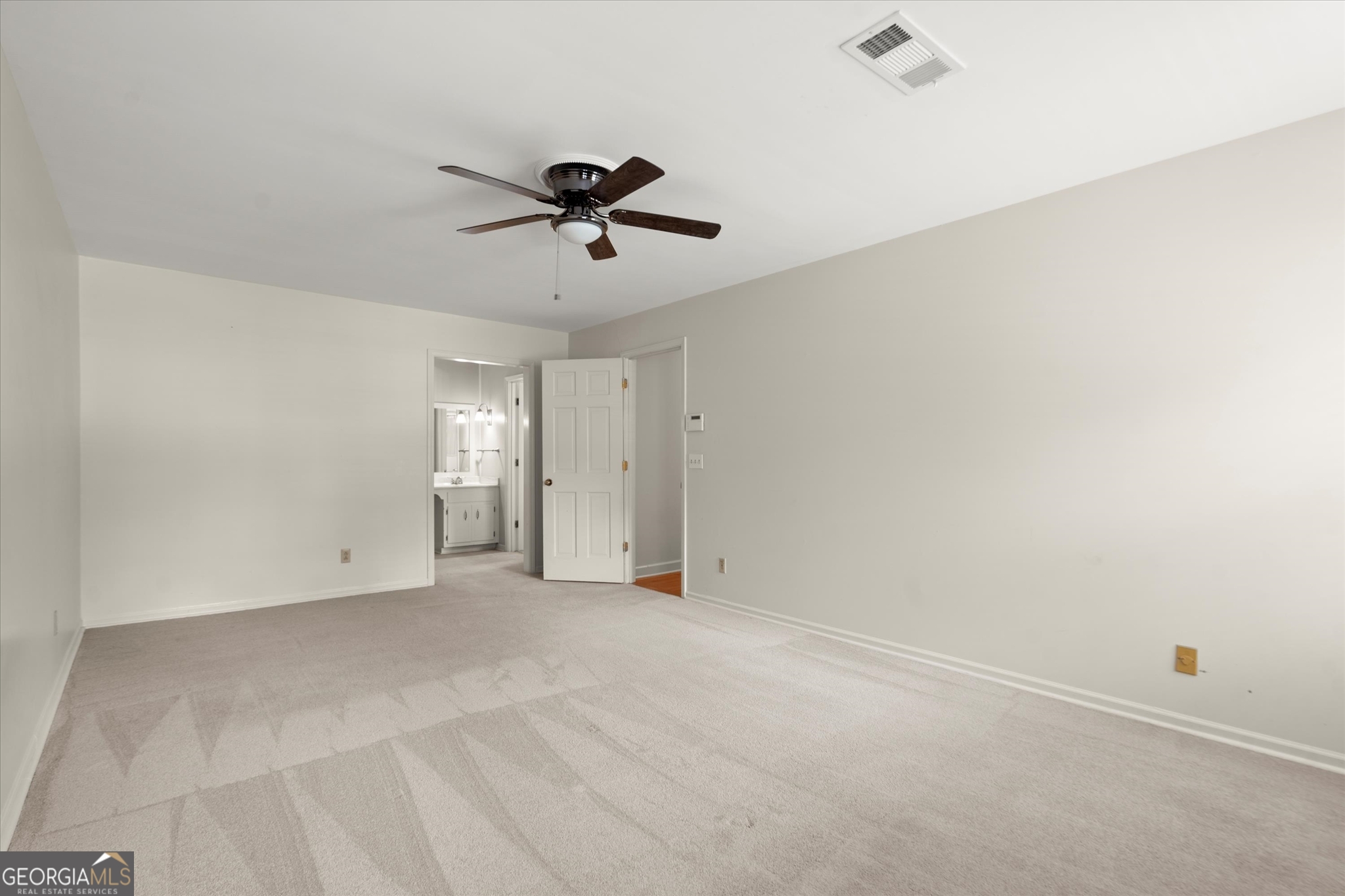 1408 Vernon Ridge Close