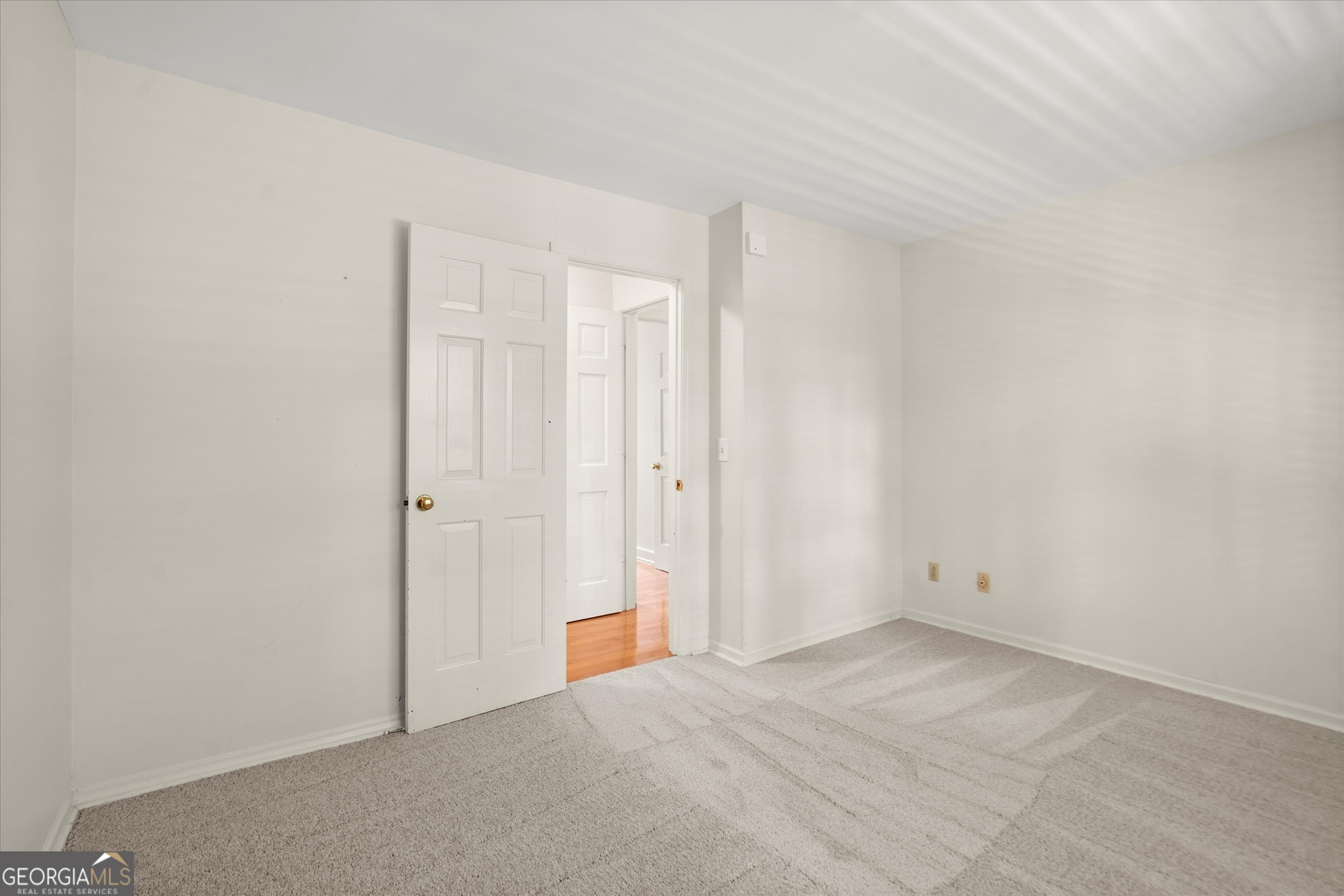 1408 Vernon Ridge Close