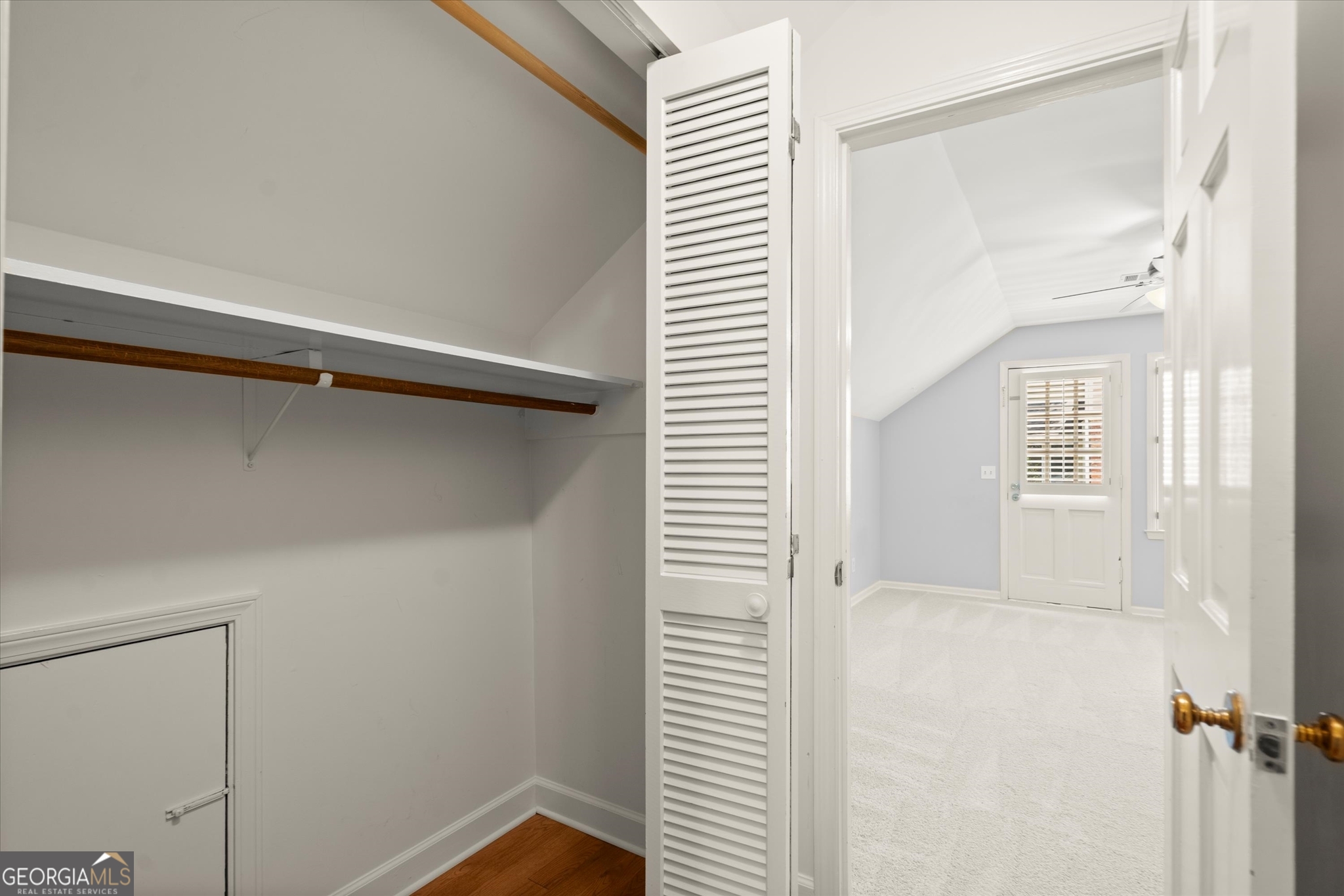1408 Vernon Ridge Close