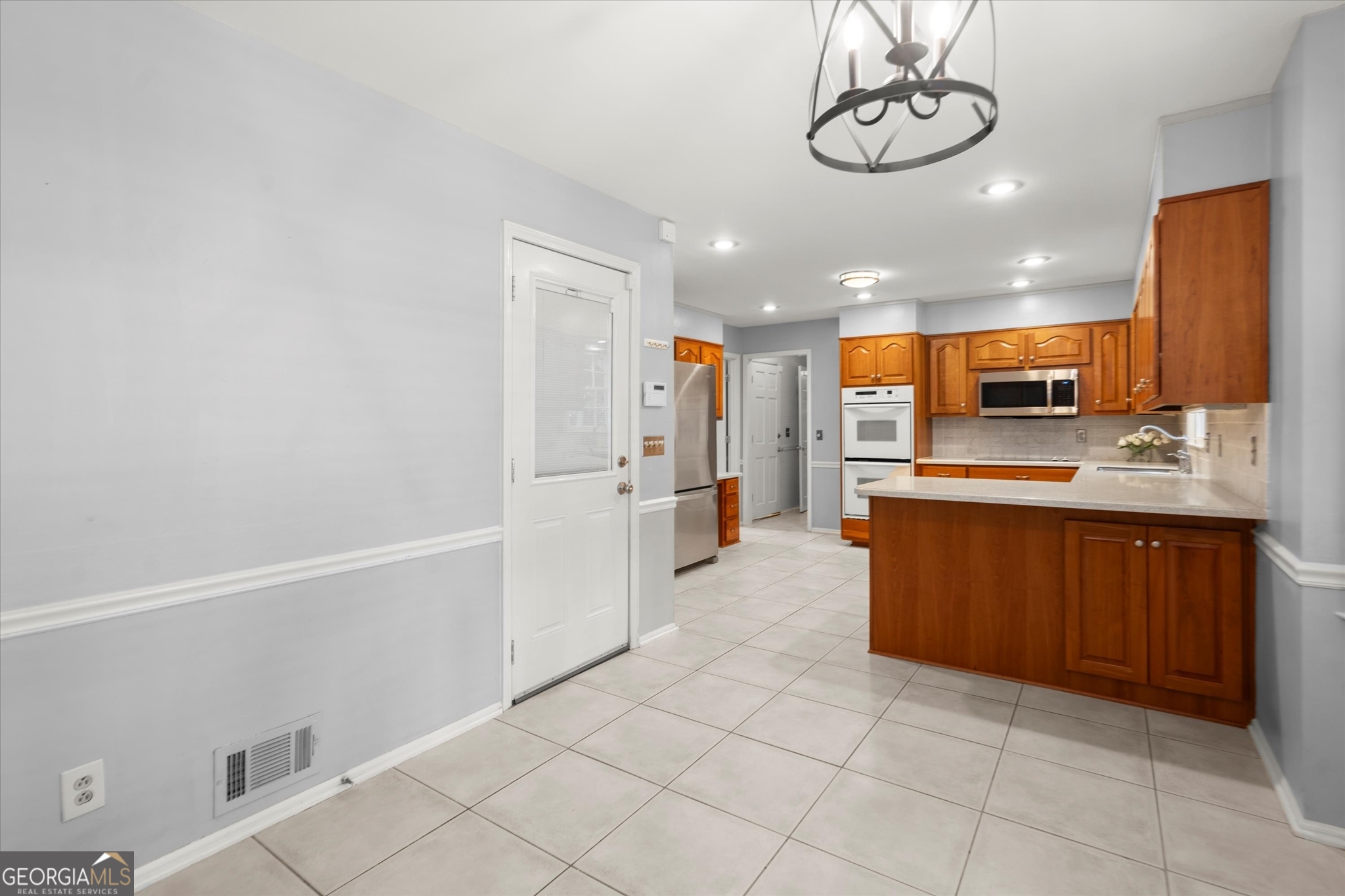 1408 Vernon Ridge Close