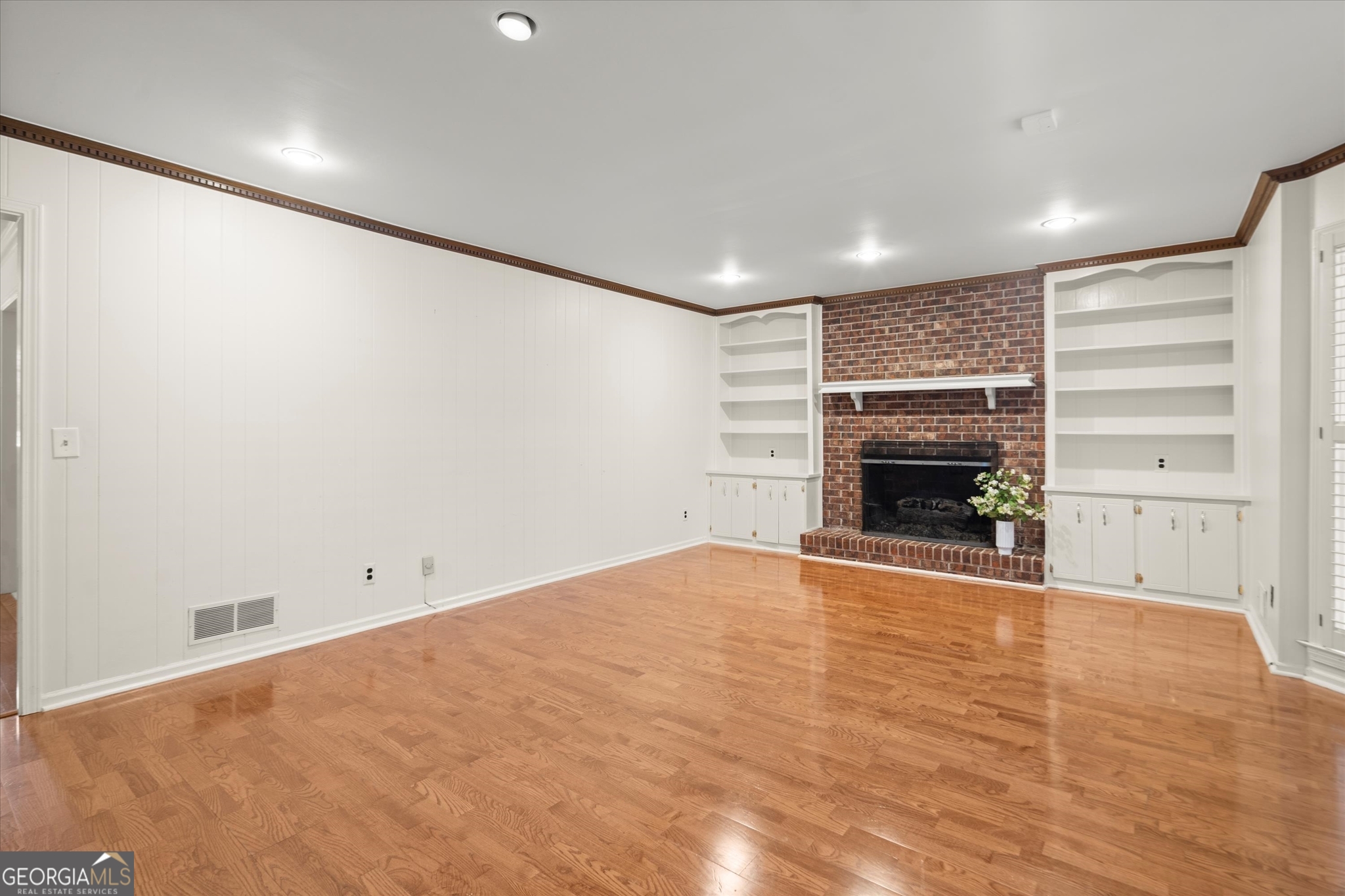 1408 Vernon Ridge Close