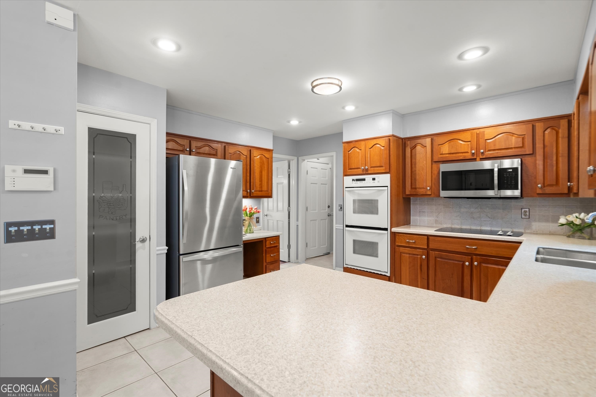 1408 Vernon Ridge Close