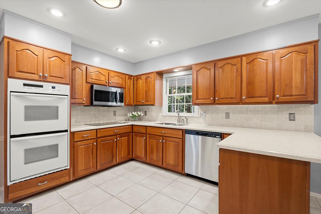 1408 Vernon Ridge Close