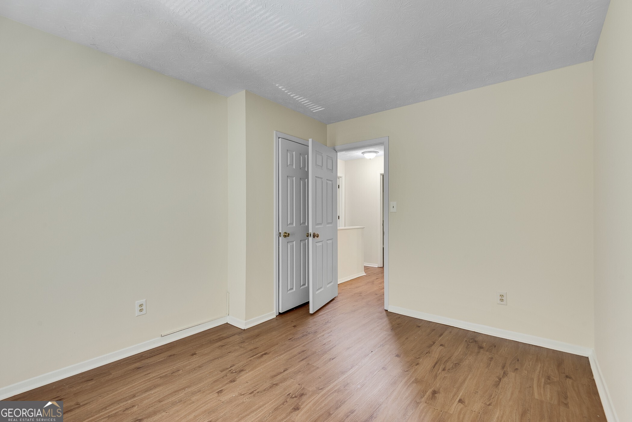 1254 Old Countryside Circle