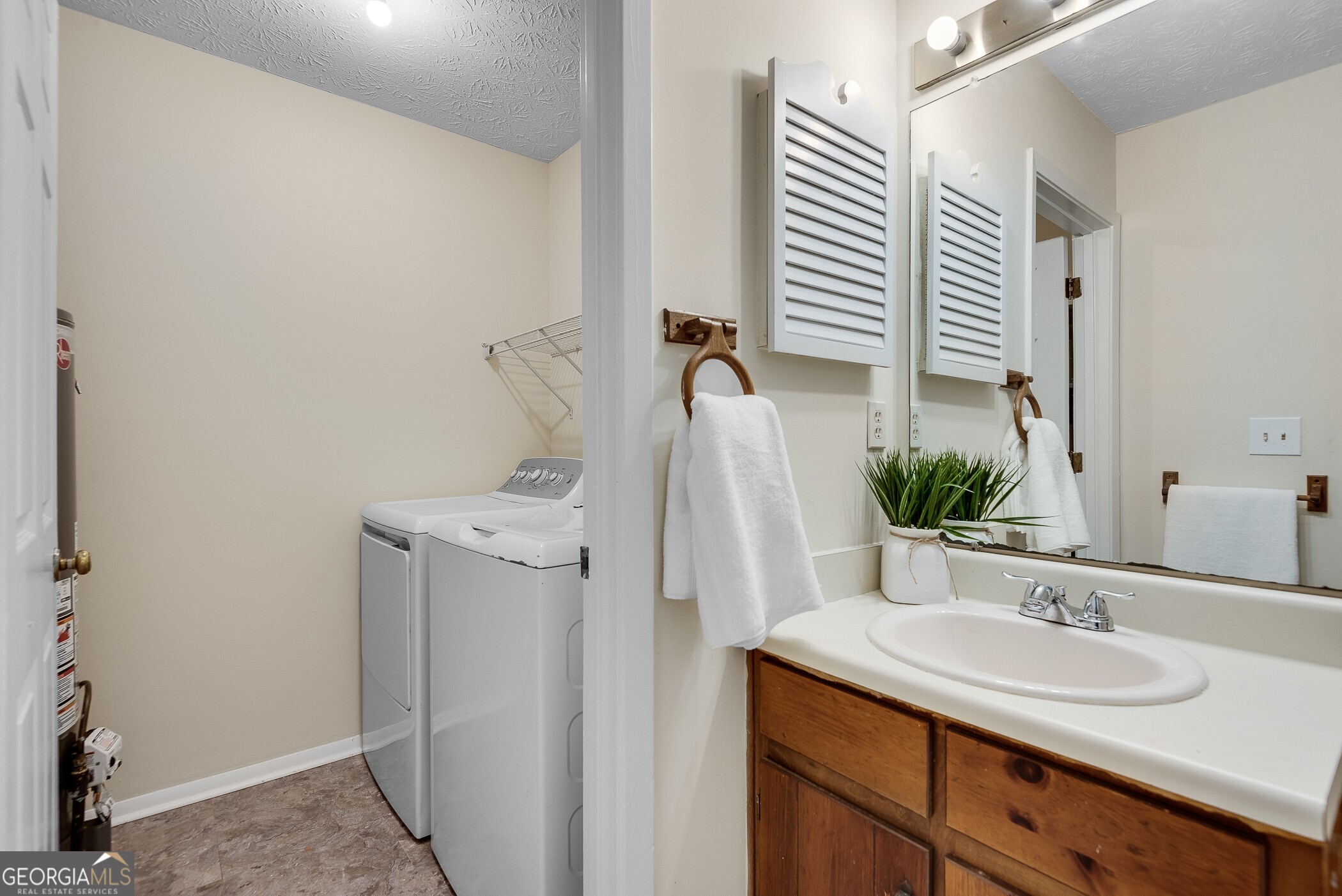 1254 Old Countryside Circle