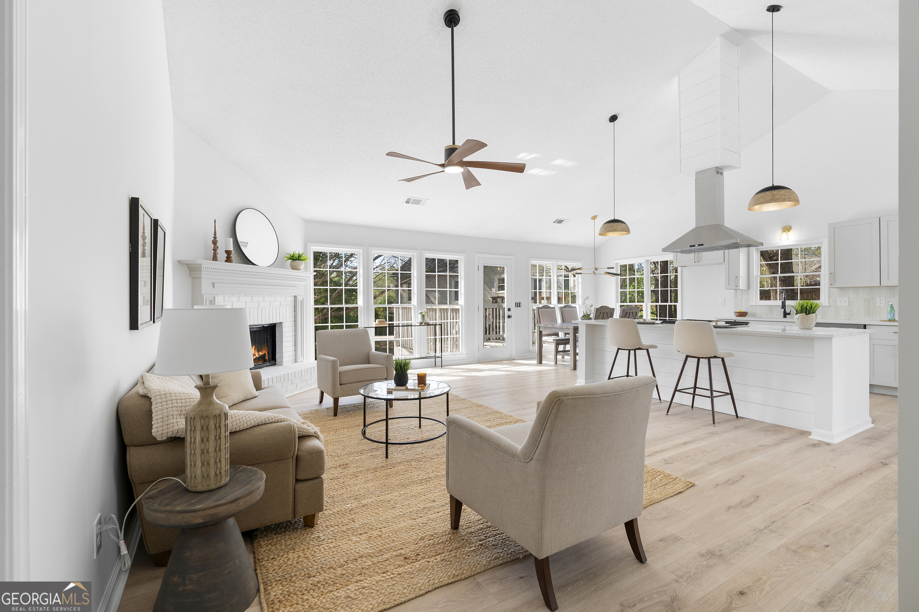 3407 Deerwood Court